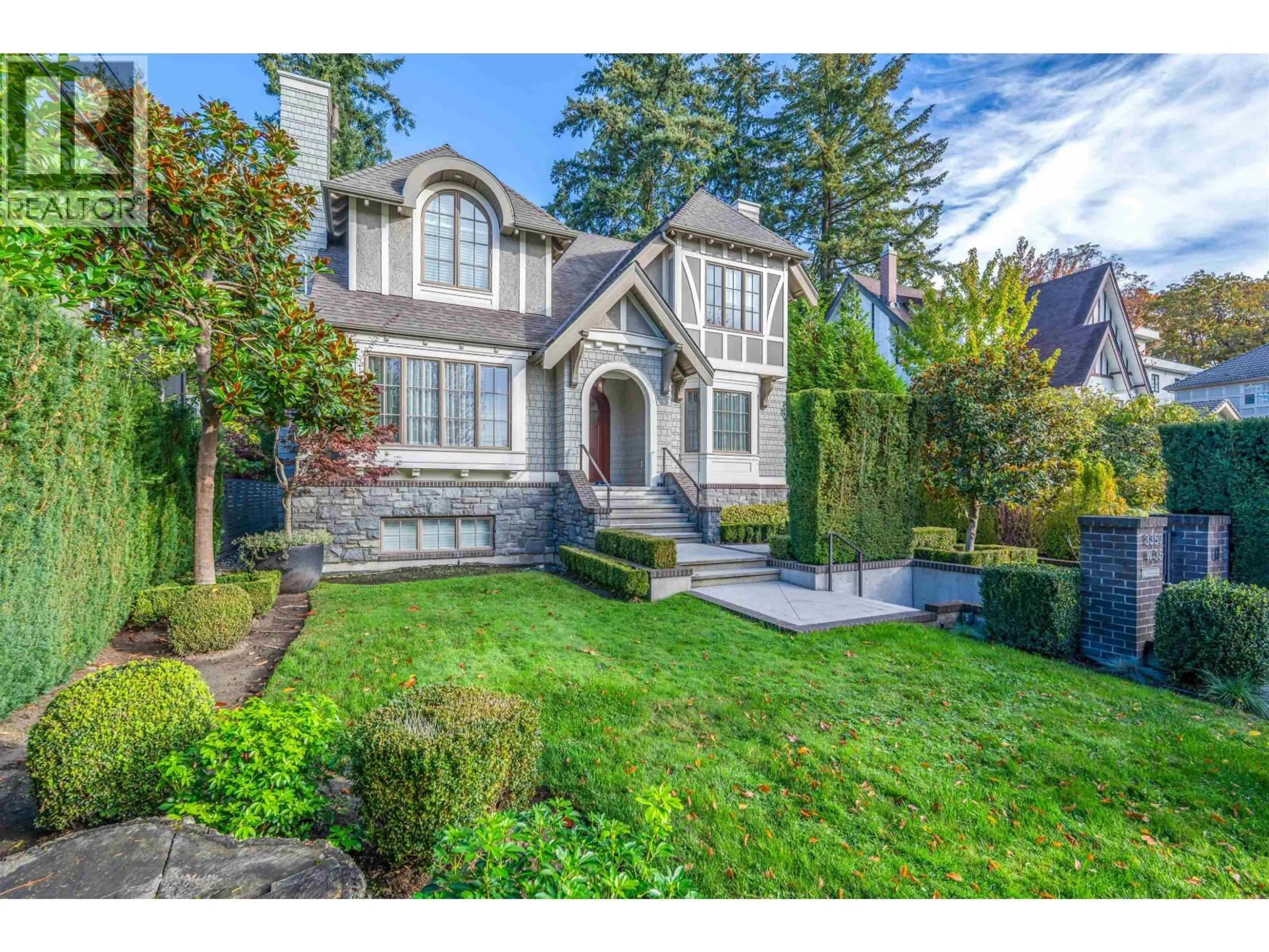 Unknown for 3357 35TH AVENUE, Vancouver British Columbia V6N2N3