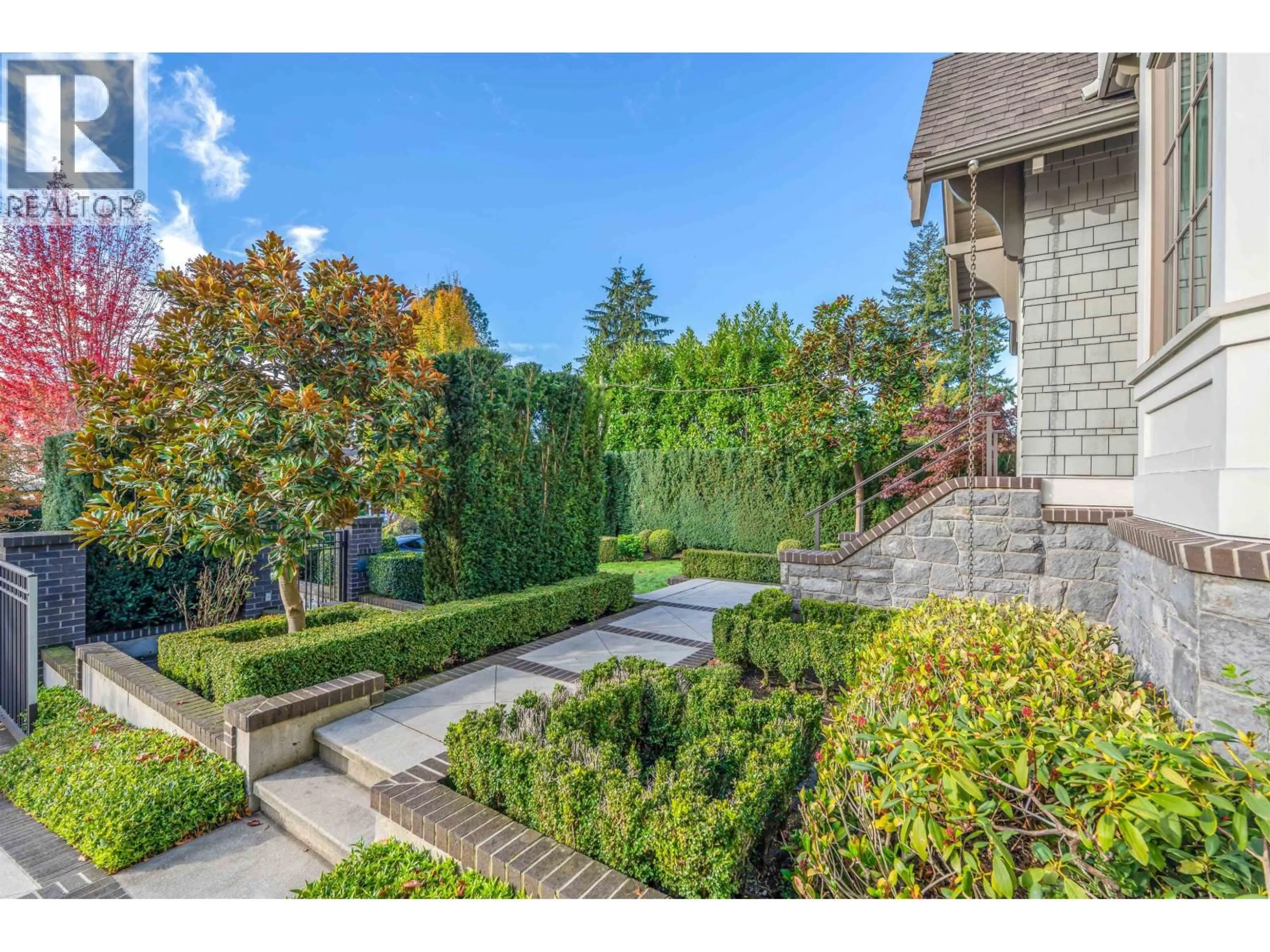 Patio, street for 3357 35TH AVENUE, Vancouver British Columbia V6N2N3