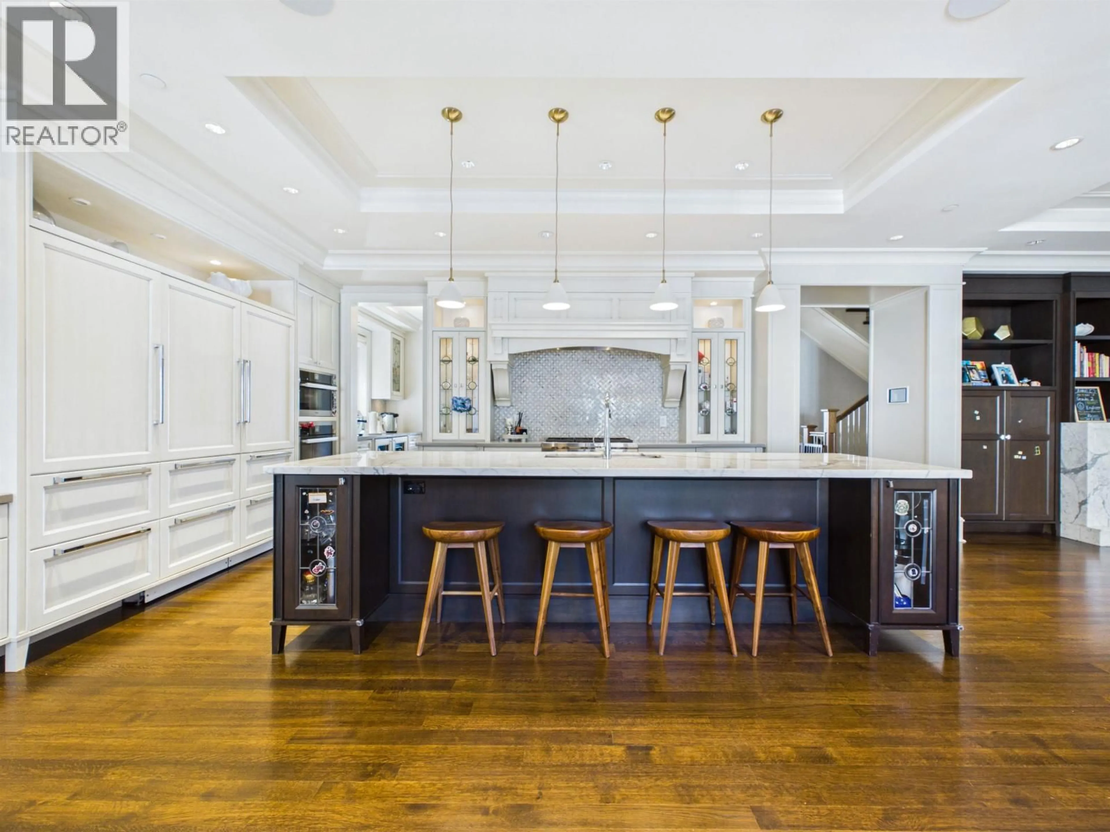 Contemporary kitchen, unknown for 3357 35TH AVENUE, Vancouver British Columbia V6N2N3
