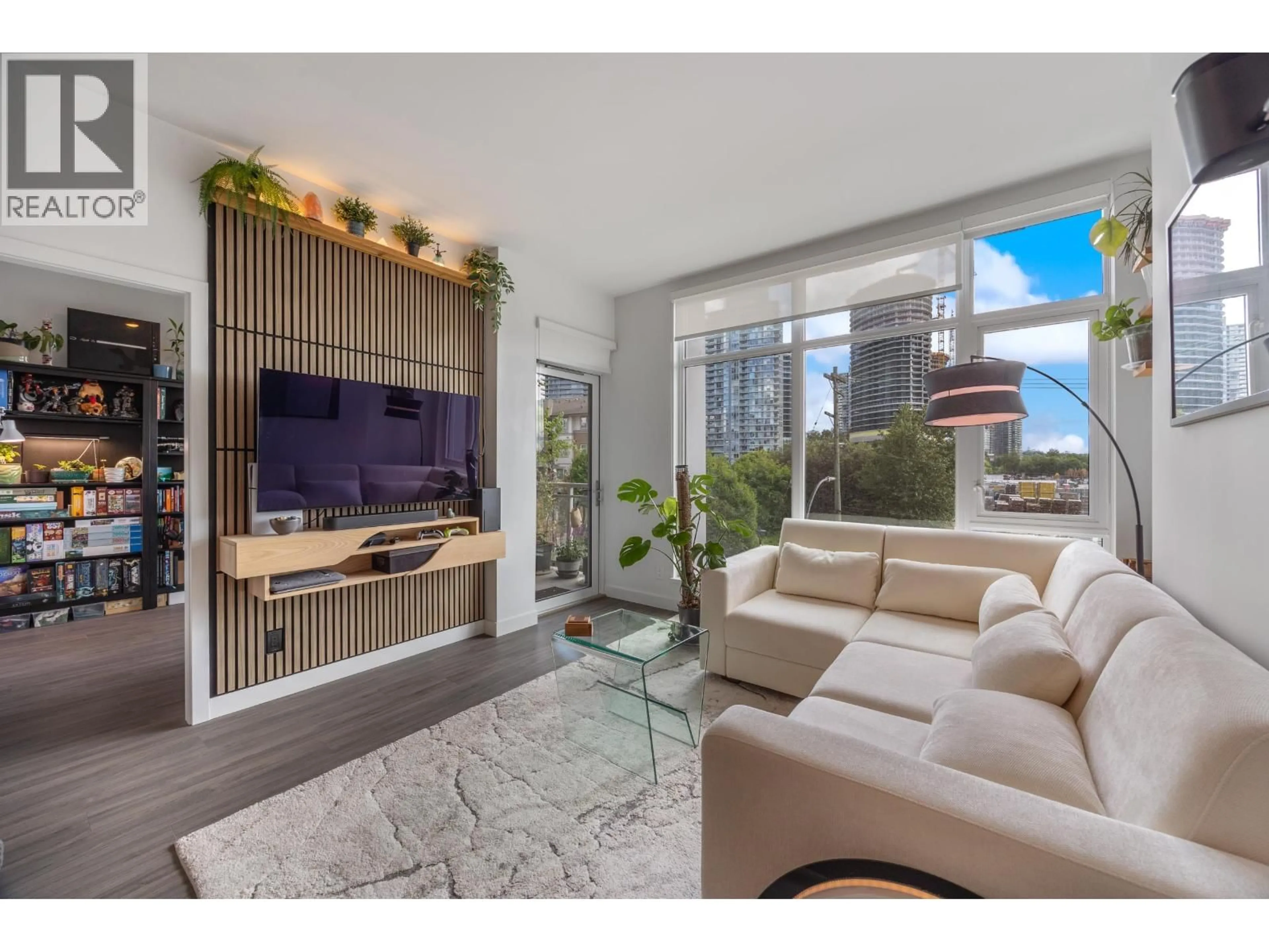 Living room with furniture, unknown for TH307 - 2351 BETA AVENUE, Burnaby British Columbia V5C0M2