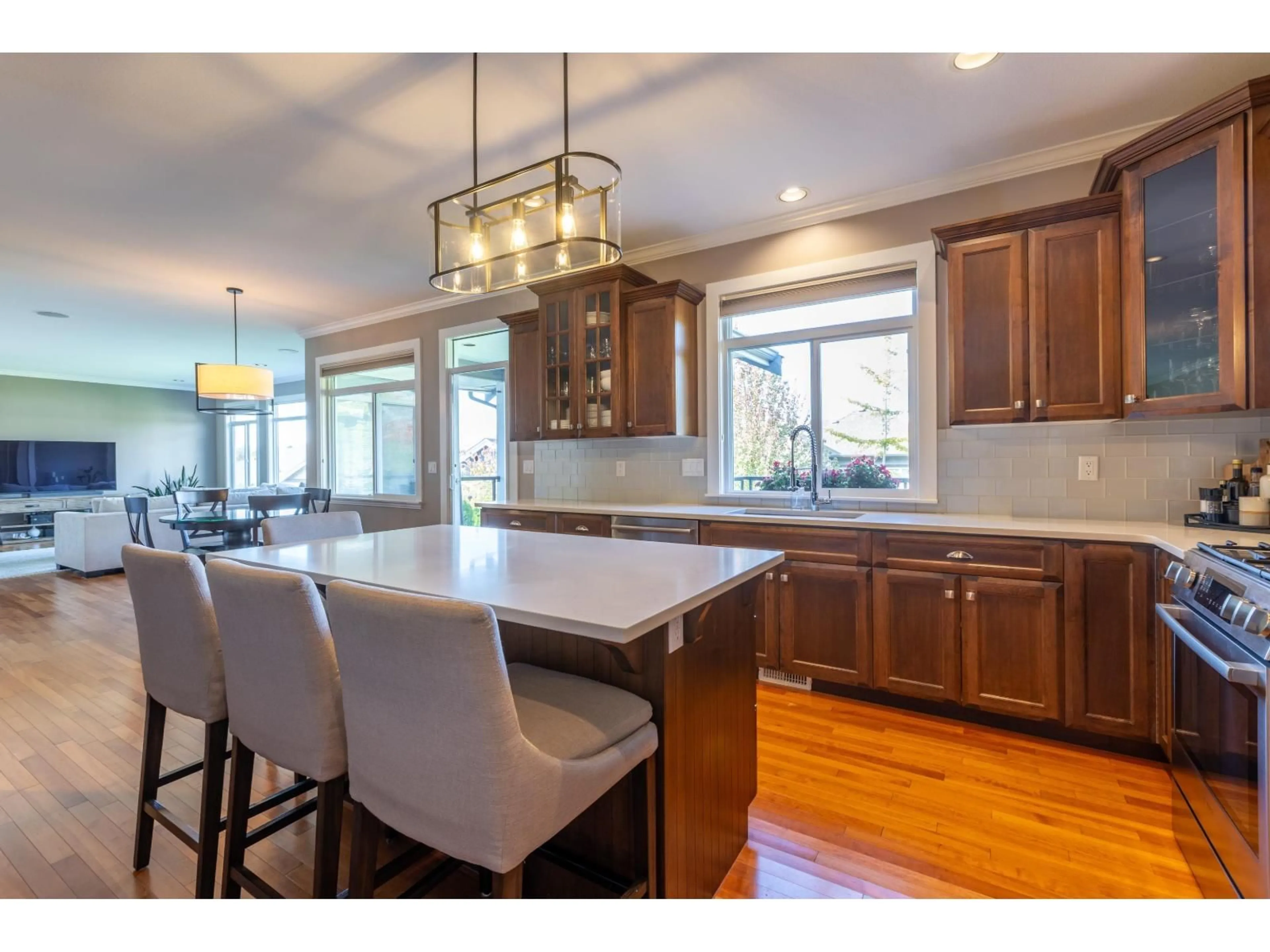 Open concept kitchen, unknown for 3469 BLUEBERRY COURT, Abbotsford British Columbia V3G3C9