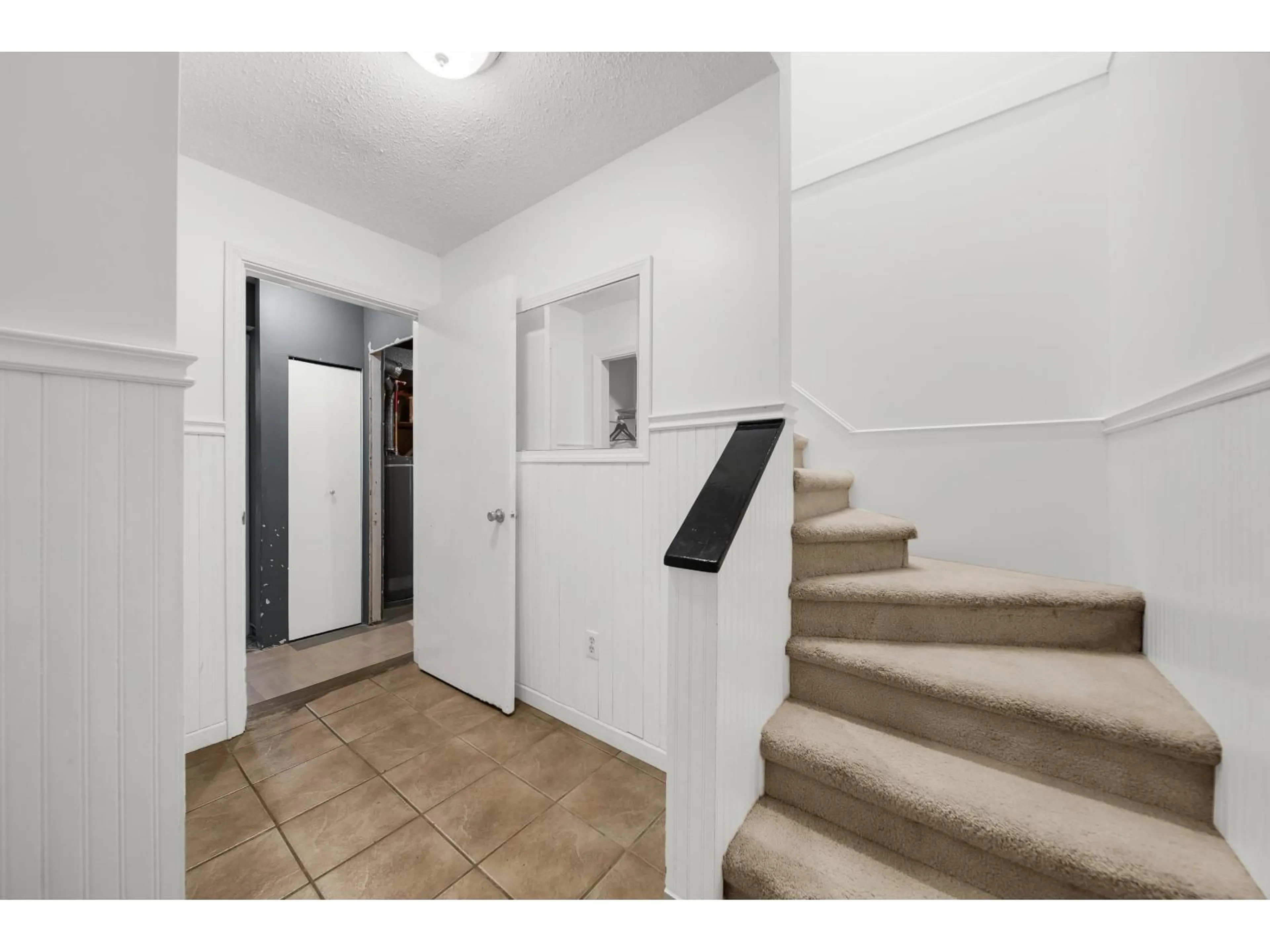 Unknown for 2734 VALEMONT CRESCENT, Abbotsford British Columbia V2T3V5