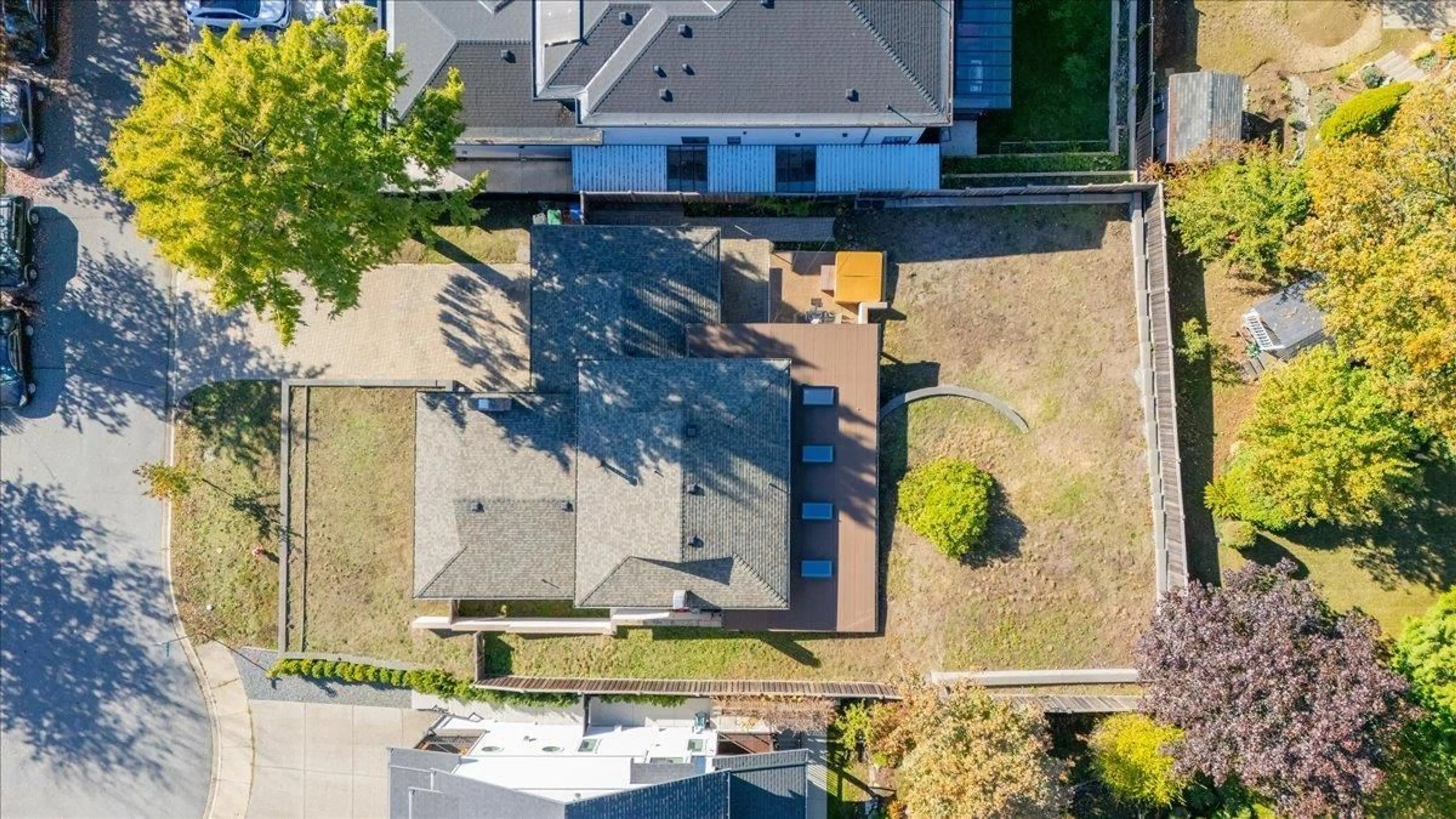 A pic from outside/outdoor area/front of a property/back of a property/a pic from drone, street for 18143 57A AVENUE, Surrey British Columbia V3S1J7