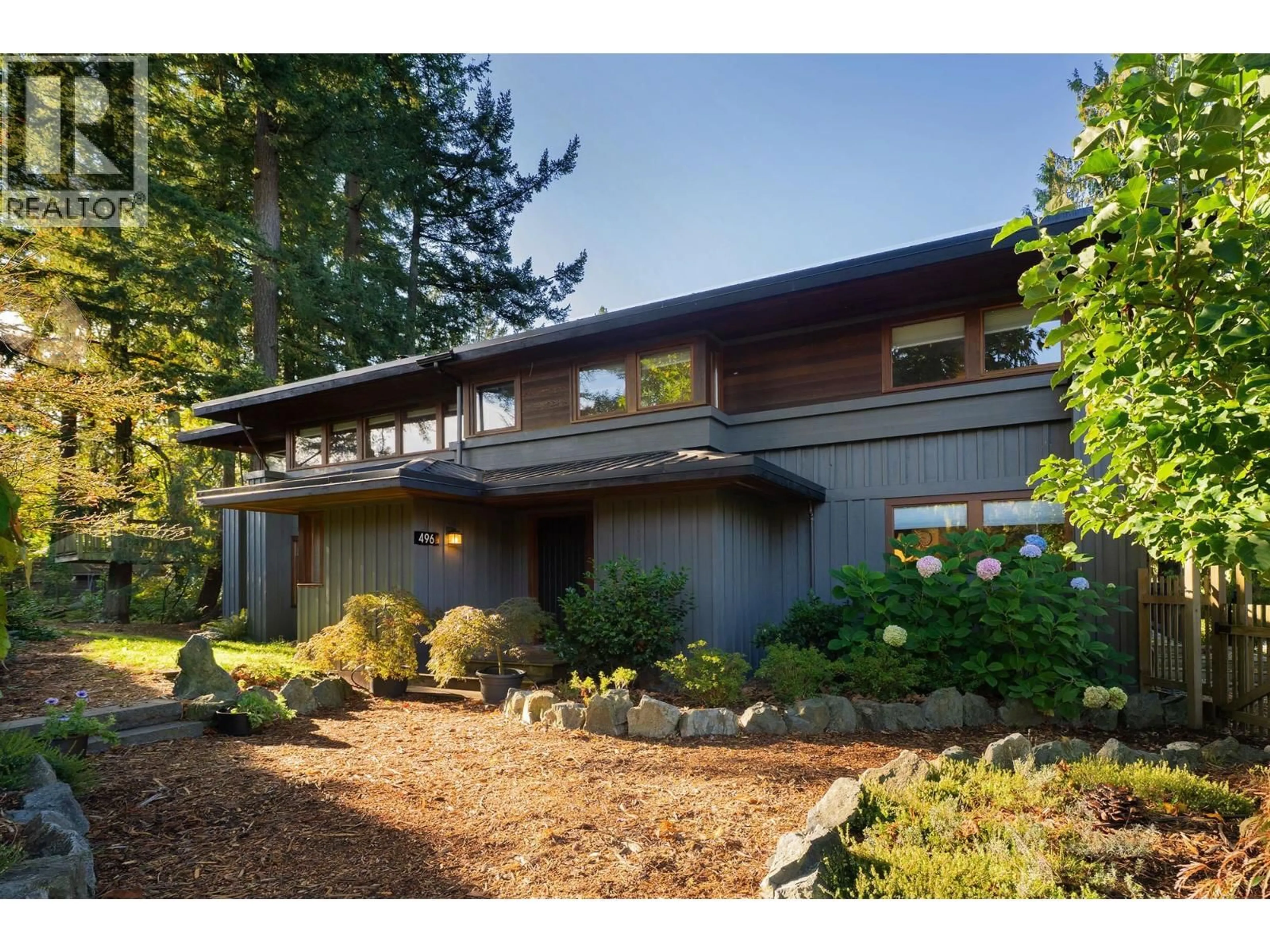Home with vinyl exterior material, unknown for 496 MELMORE ROAD, Bowen Island British Columbia V0N1G1