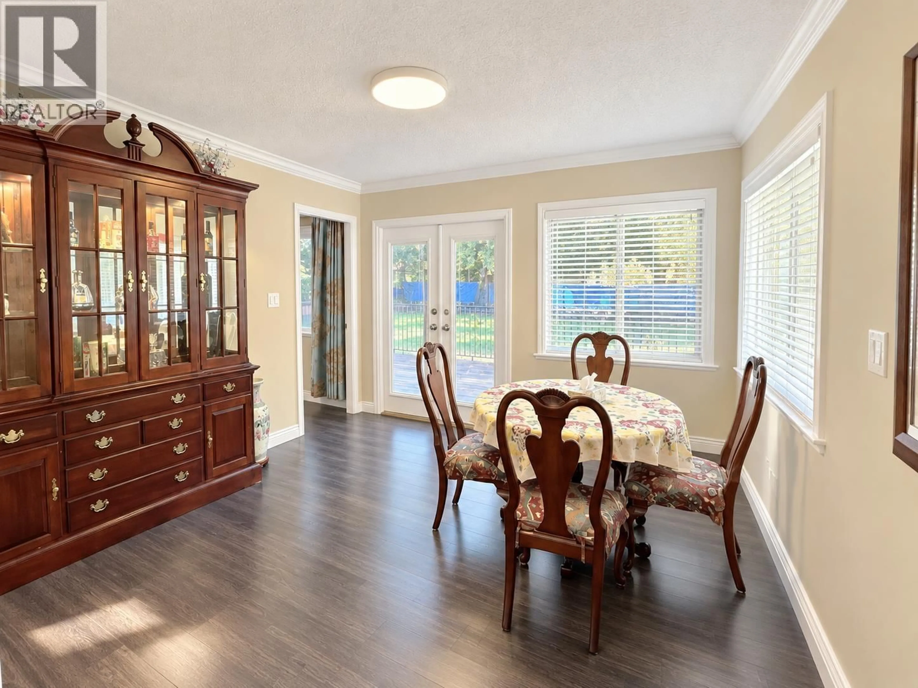 Dining room, wood/laminate floor for 20150 PATTERSON AVENUE, Maple Ridge British Columbia V2X2P4