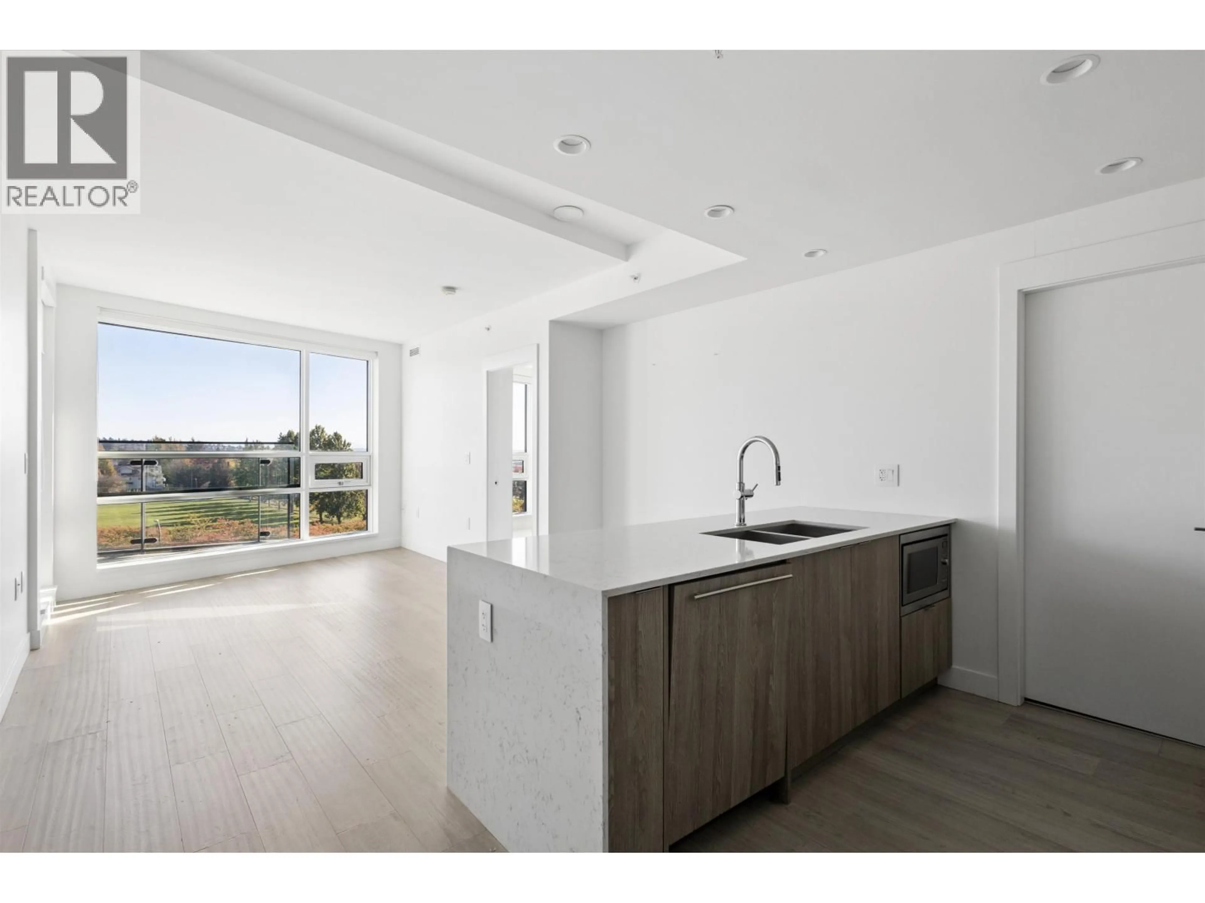 Open concept kitchen, unknown for 401 - 7638 CAMBIE STREET, Vancouver British Columbia V6P3H7