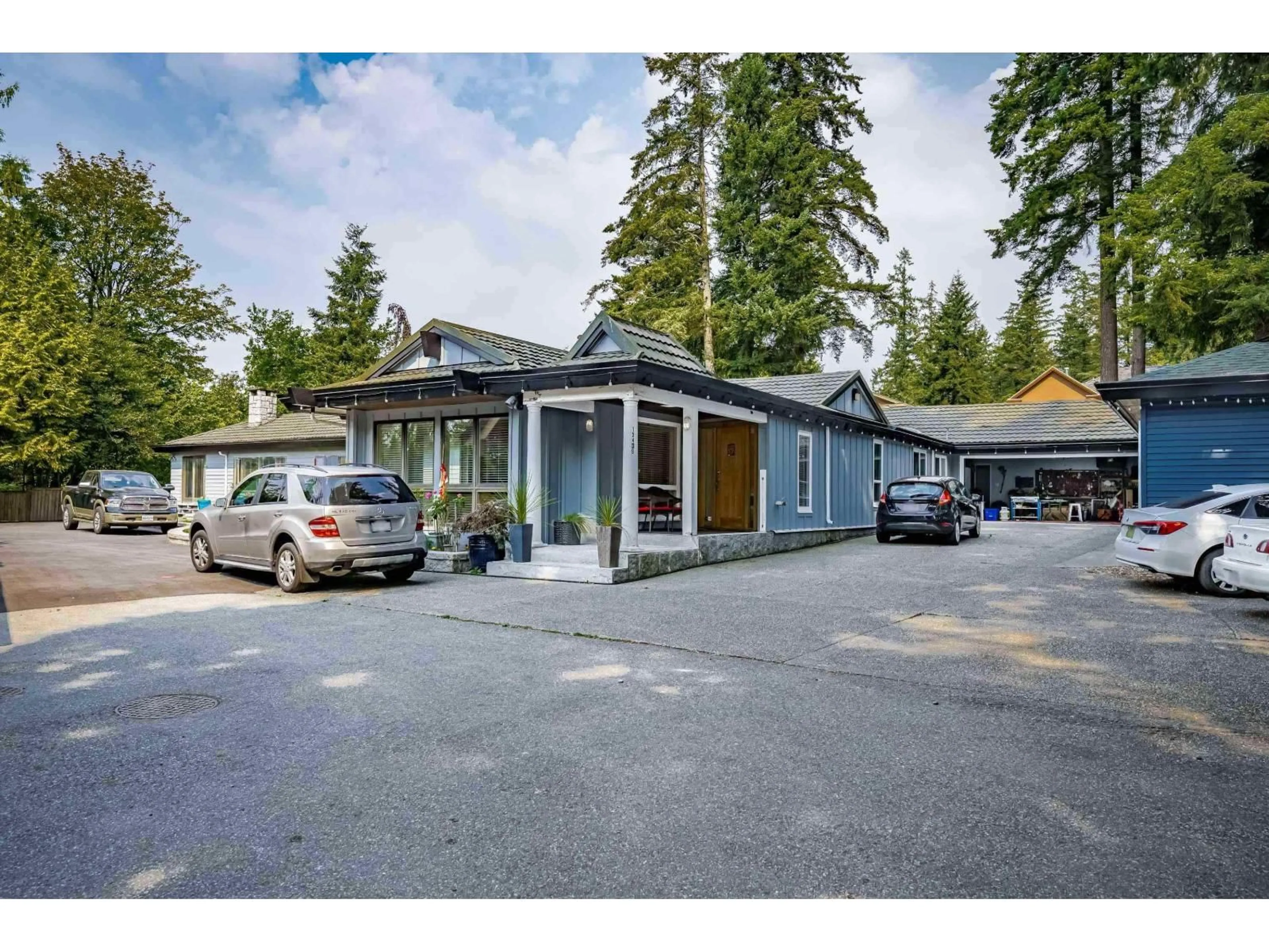 Unknown for 13439 56 AVENUE, Surrey British Columbia V3X2Z5