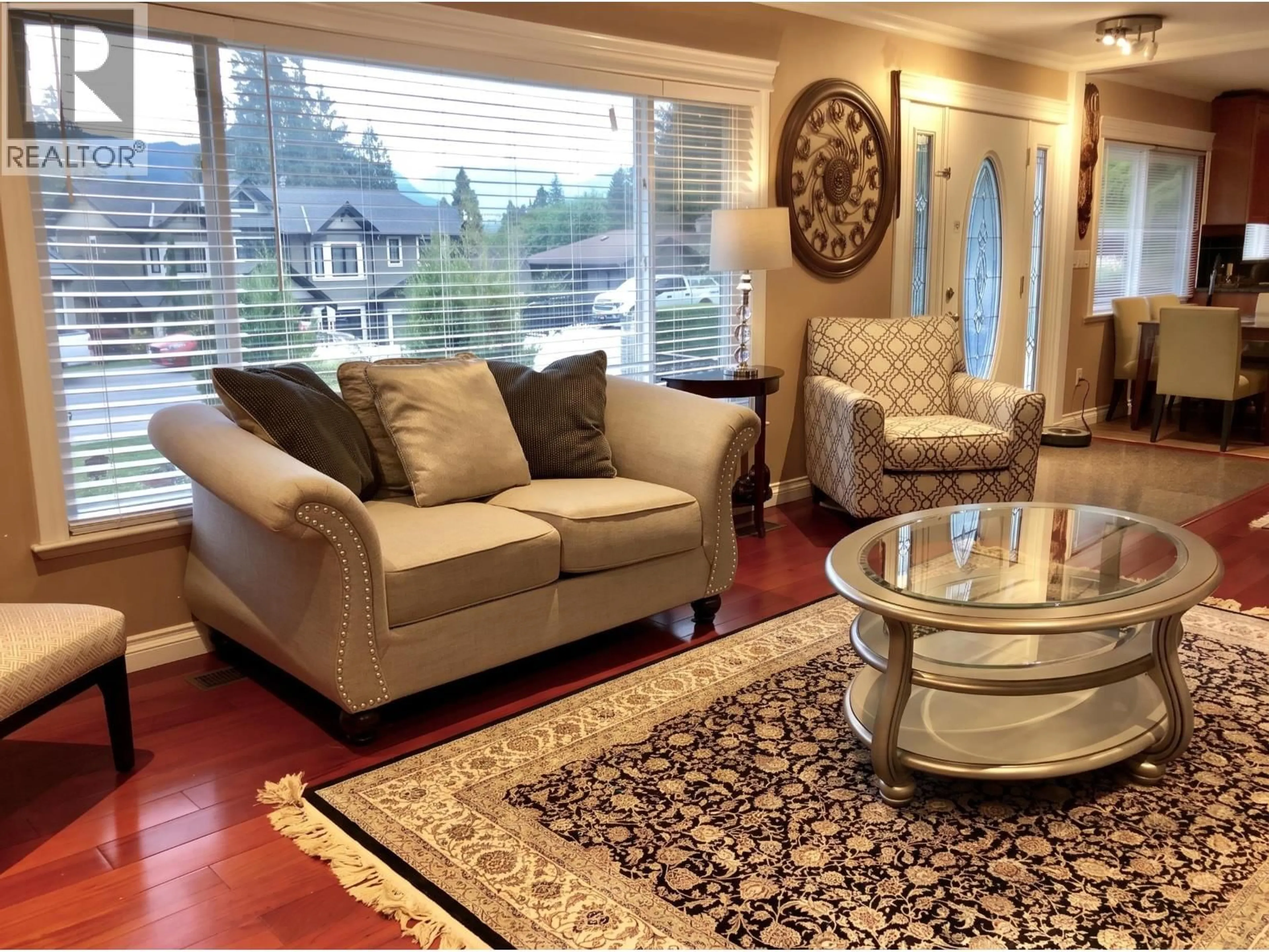 Living room with furniture, unknown for 1340 WILLOW WAY, Coquitlam British Columbia V3J5M3