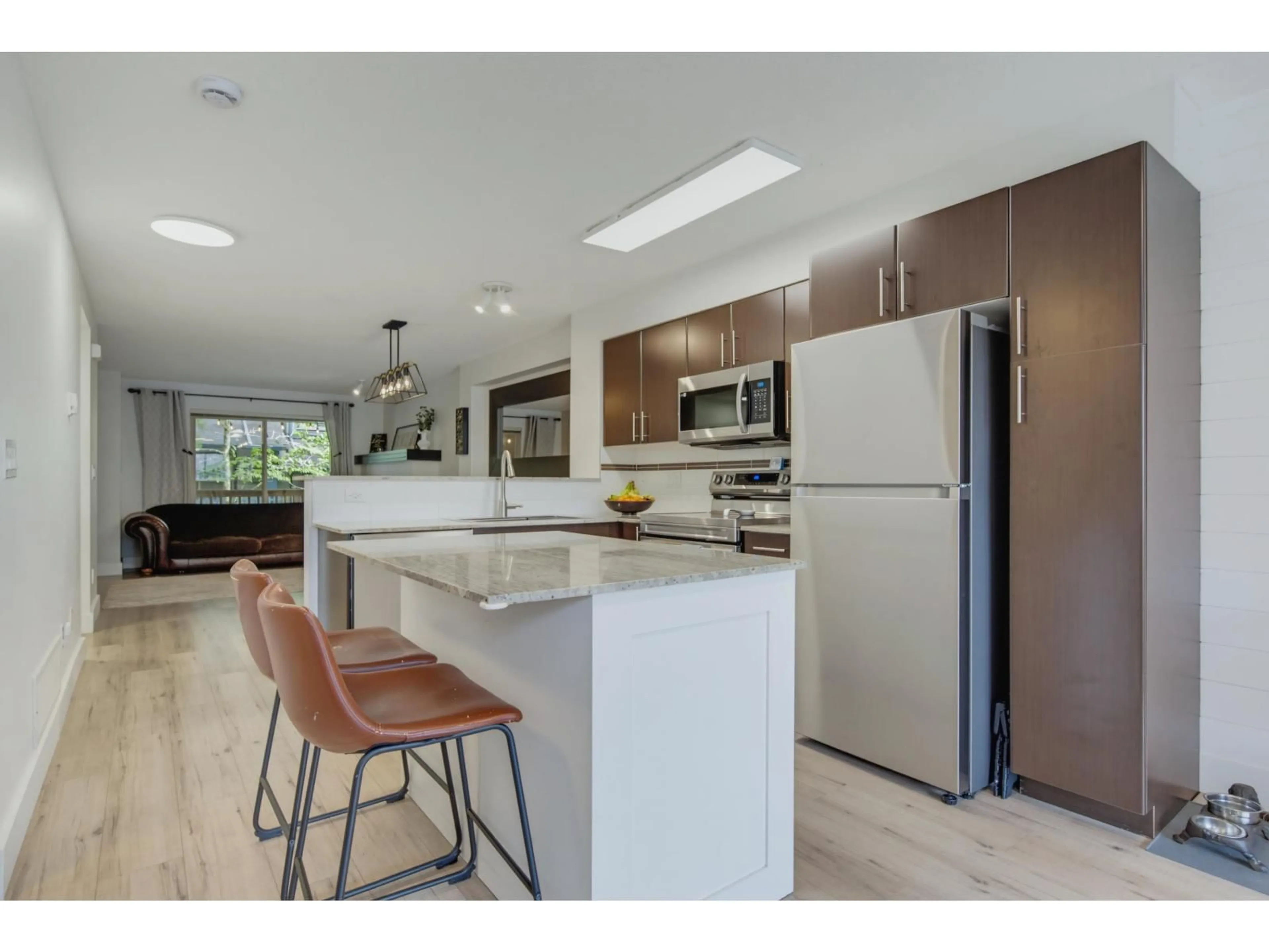 Open concept kitchen, unknown for 89 - 19250 65 AVENUE, Surrey British Columbia V4N5R7