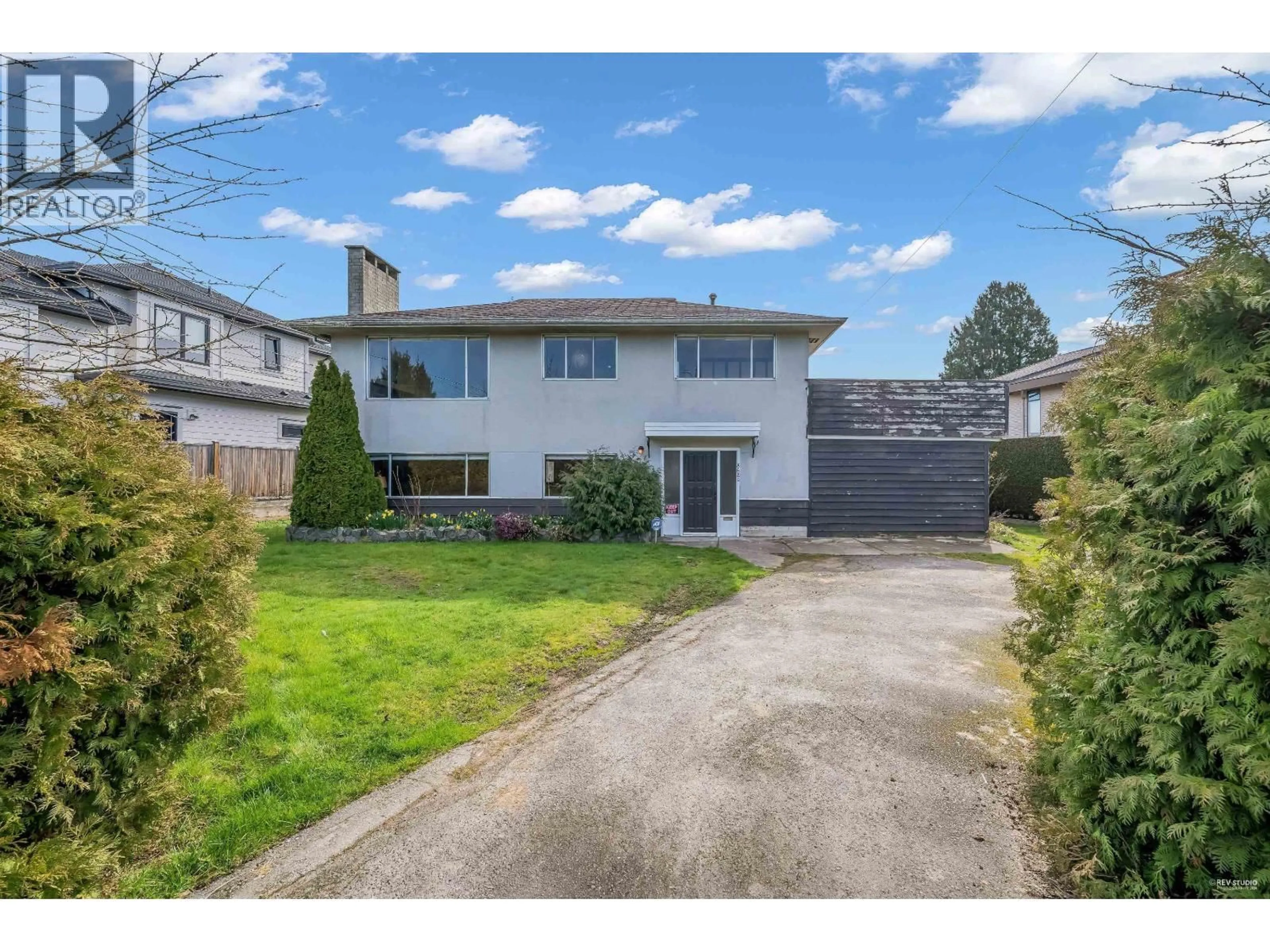 A pic from outside/outdoor area/front of a property/back of a property/a pic from drone, street for 8620 CAMDEN CRESCENT, Richmond British Columbia V7C3G4
