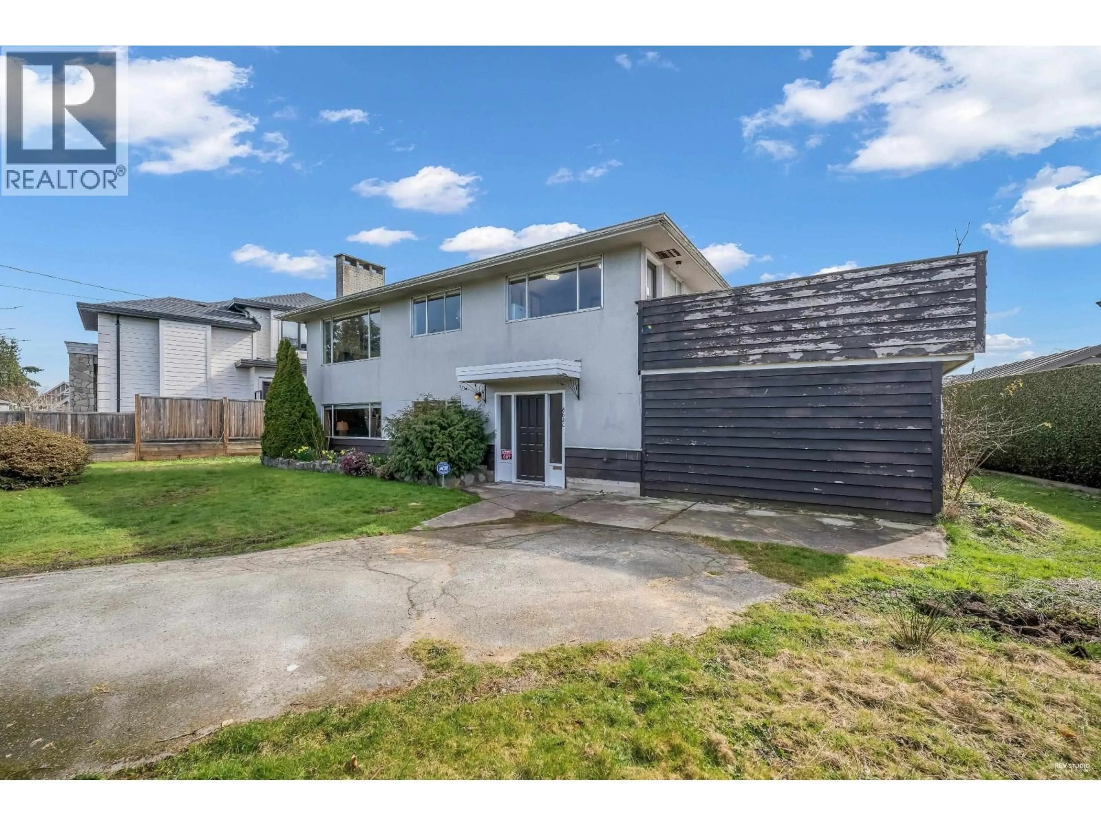 A pic from outside/outdoor area/front of a property/back of a property/a pic from drone, street for 8620 CAMDEN CRESCENT, Richmond British Columbia V7C3G4