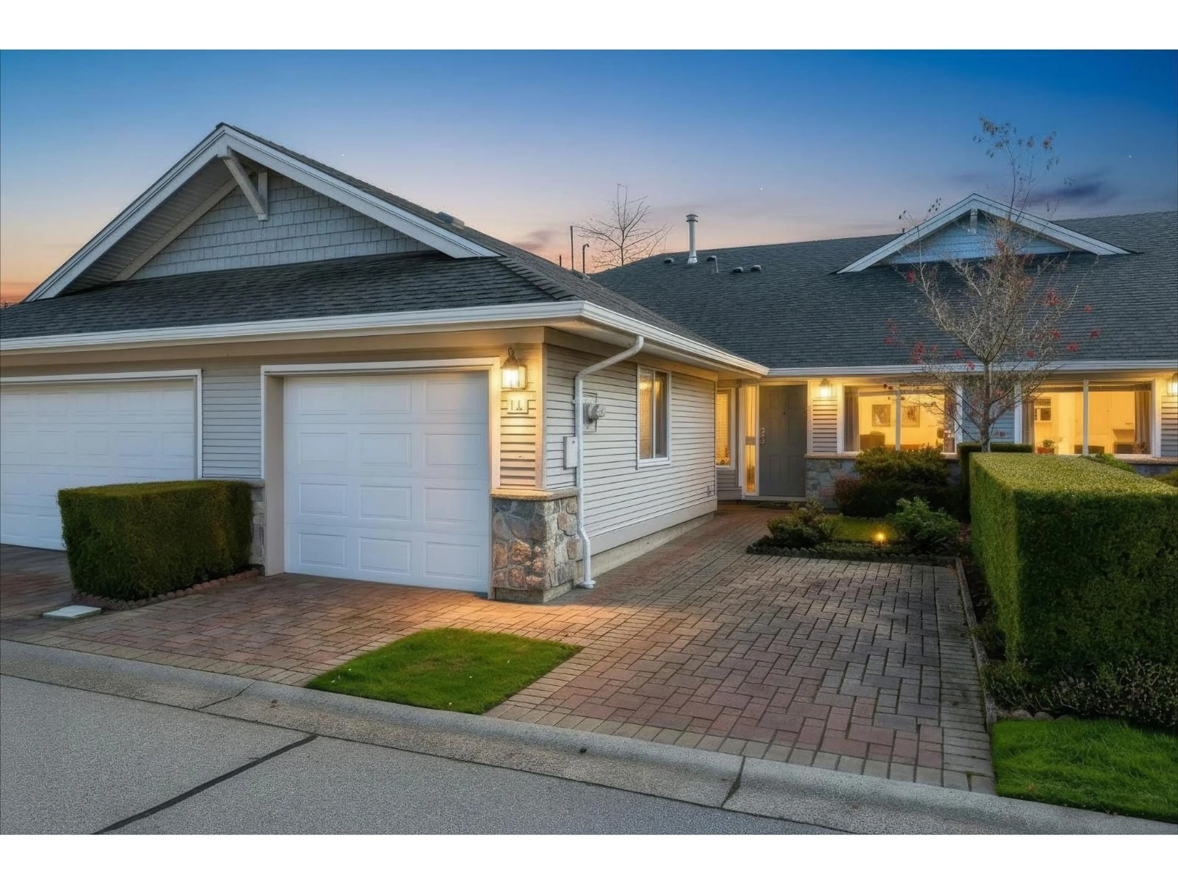 Home with vinyl exterior material, street for 14 - 17516 4 AVENUE, Surrey British Columbia V3S0R9