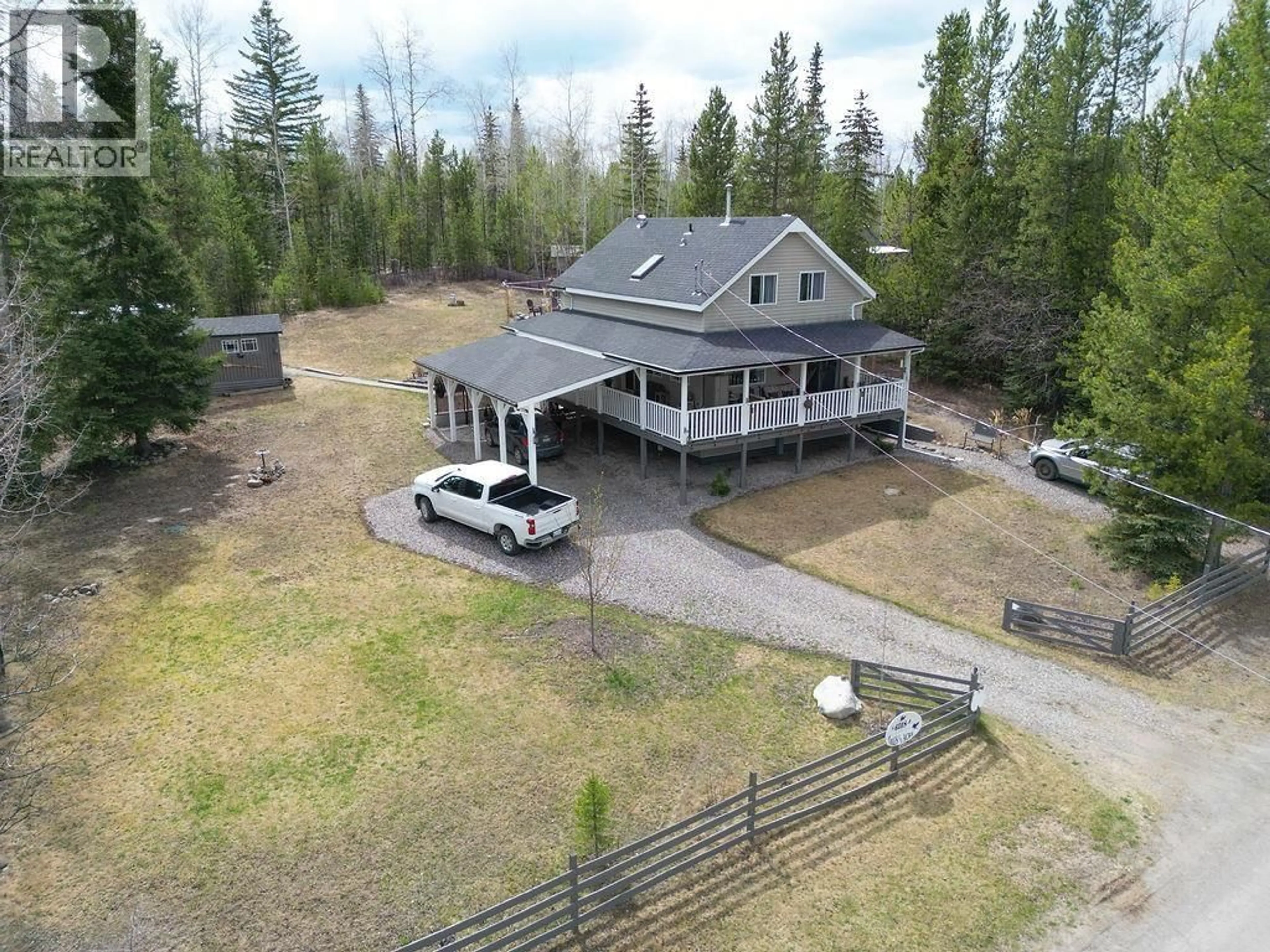 A pic from outside/outdoor area/front of a property/back of a property/a pic from drone, unknown for 6318 MOOSE POINT DRIVE, Lone Butte British Columbia V0K2K1