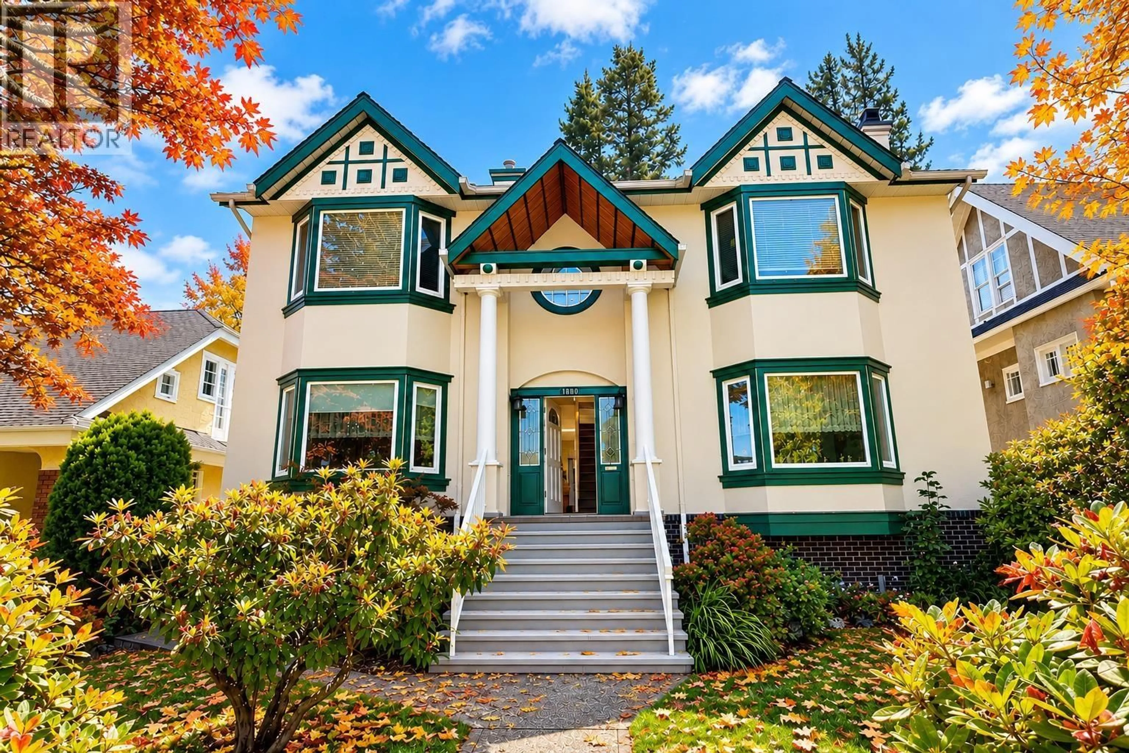Home with vinyl exterior material, street for 1180 DEVONSHIRE CRESCENT, Vancouver British Columbia V6H2G1