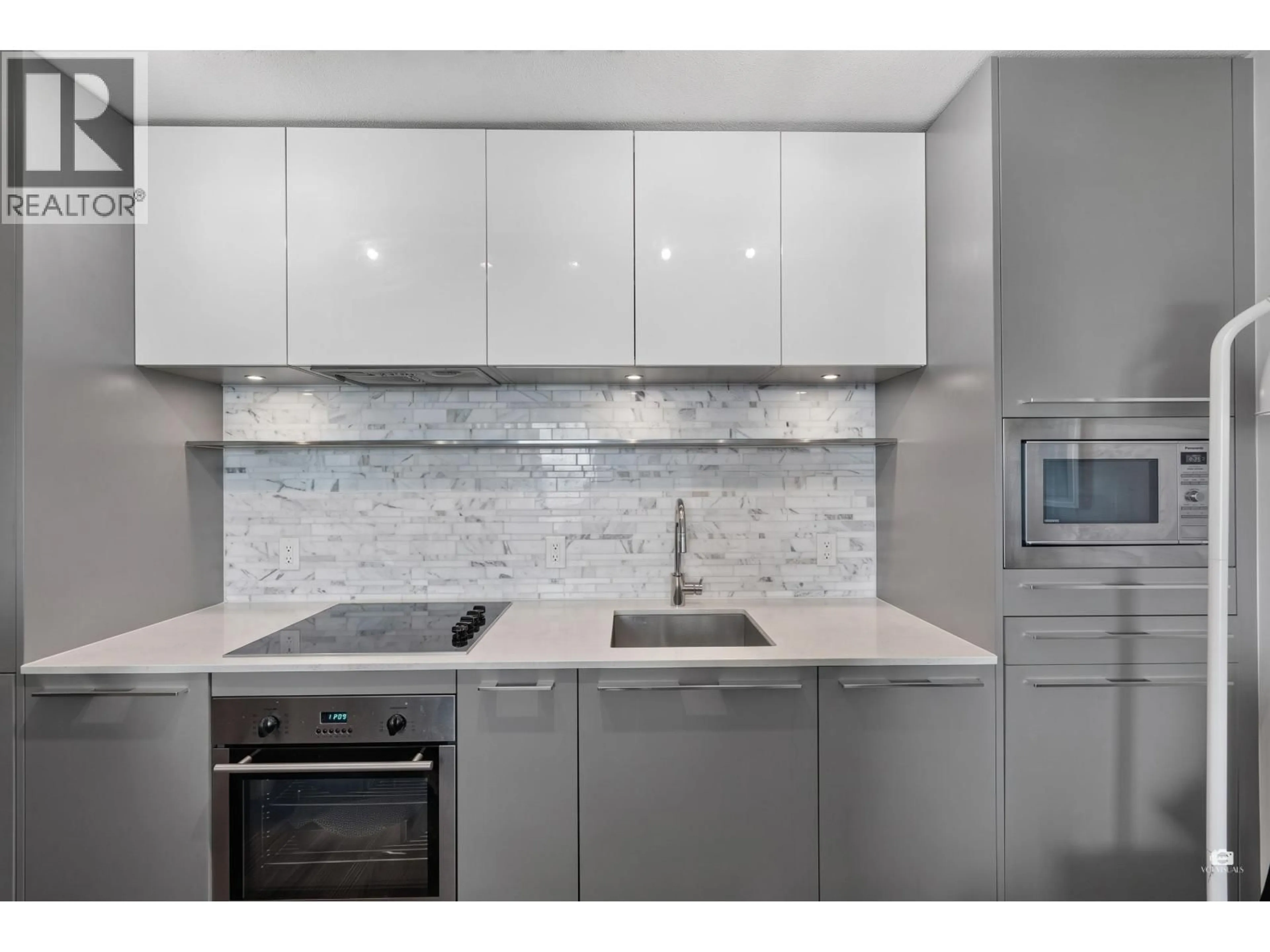 Standard kitchen, ceramic/tile floor for 2506 - 8131 NUNAVUT LANE, Vancouver British Columbia V5X0E2