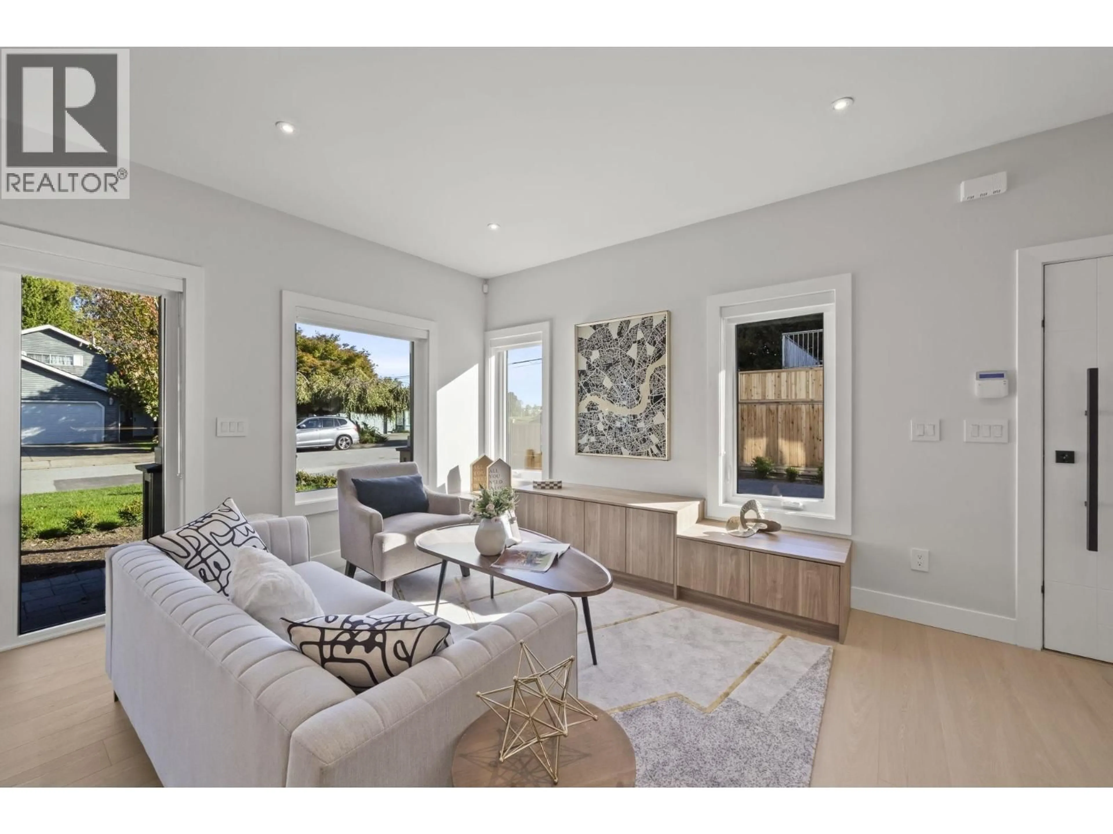 Living room with furniture, unknown for 1 - 10931 SOUTHPORT ROAD, Richmond British Columbia V7A3V9