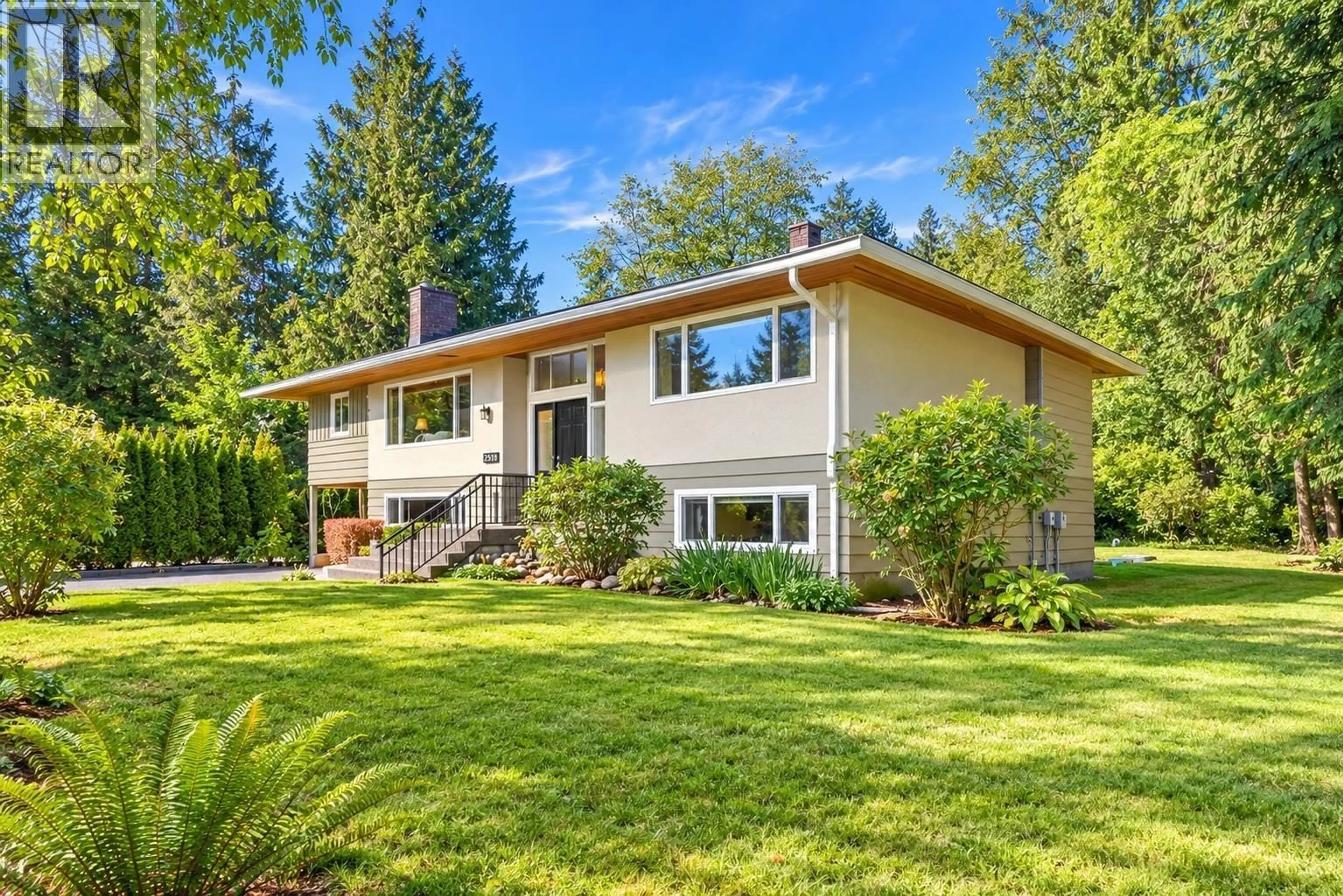 Home with vinyl exterior material, unknown for 2519 EAST ROAD, Anmore British Columbia V3H5G9
