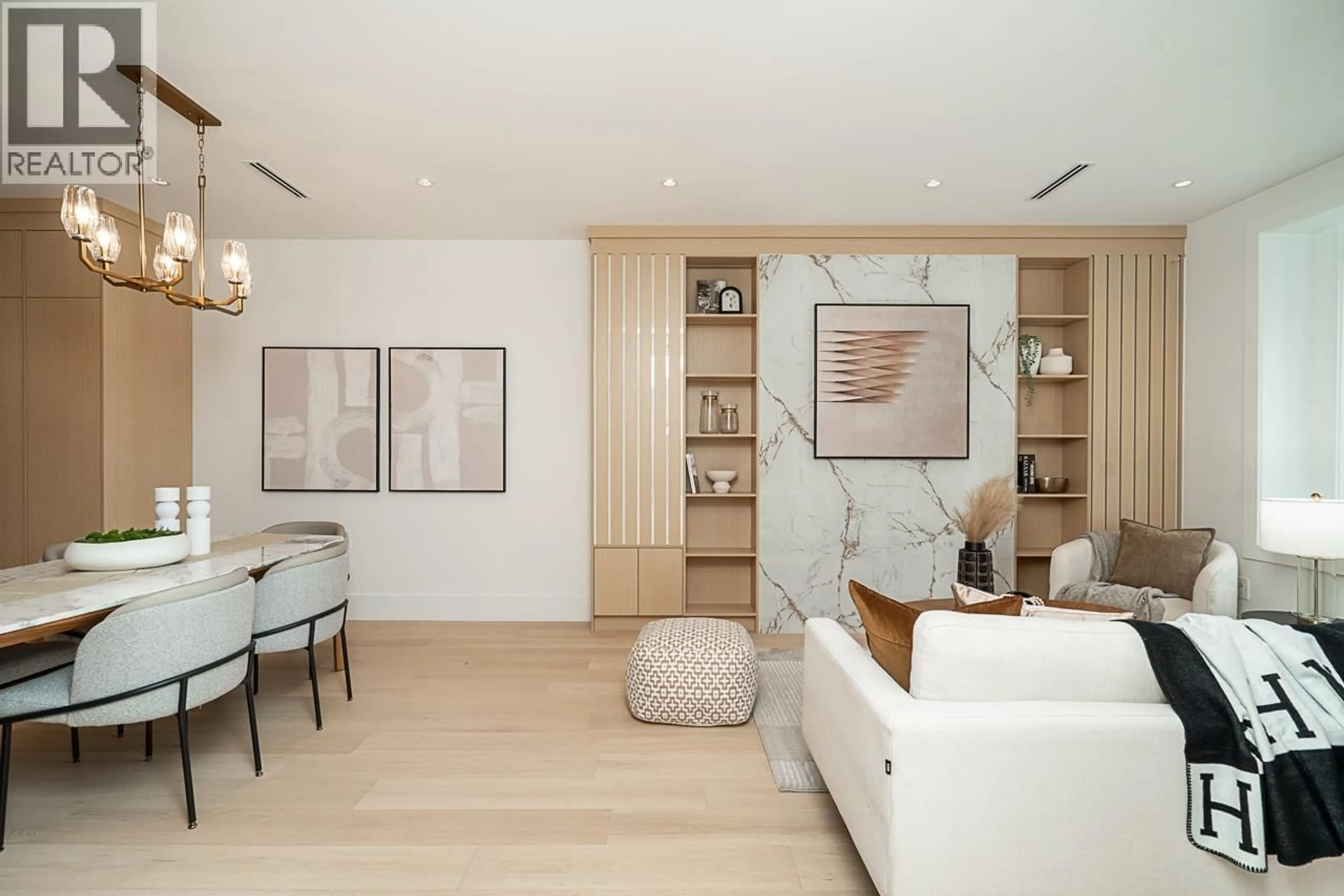 Living room with furniture, wood/laminate floor for 1 - 1065 RIDLEY DRIVE, Burnaby British Columbia V5A2N7