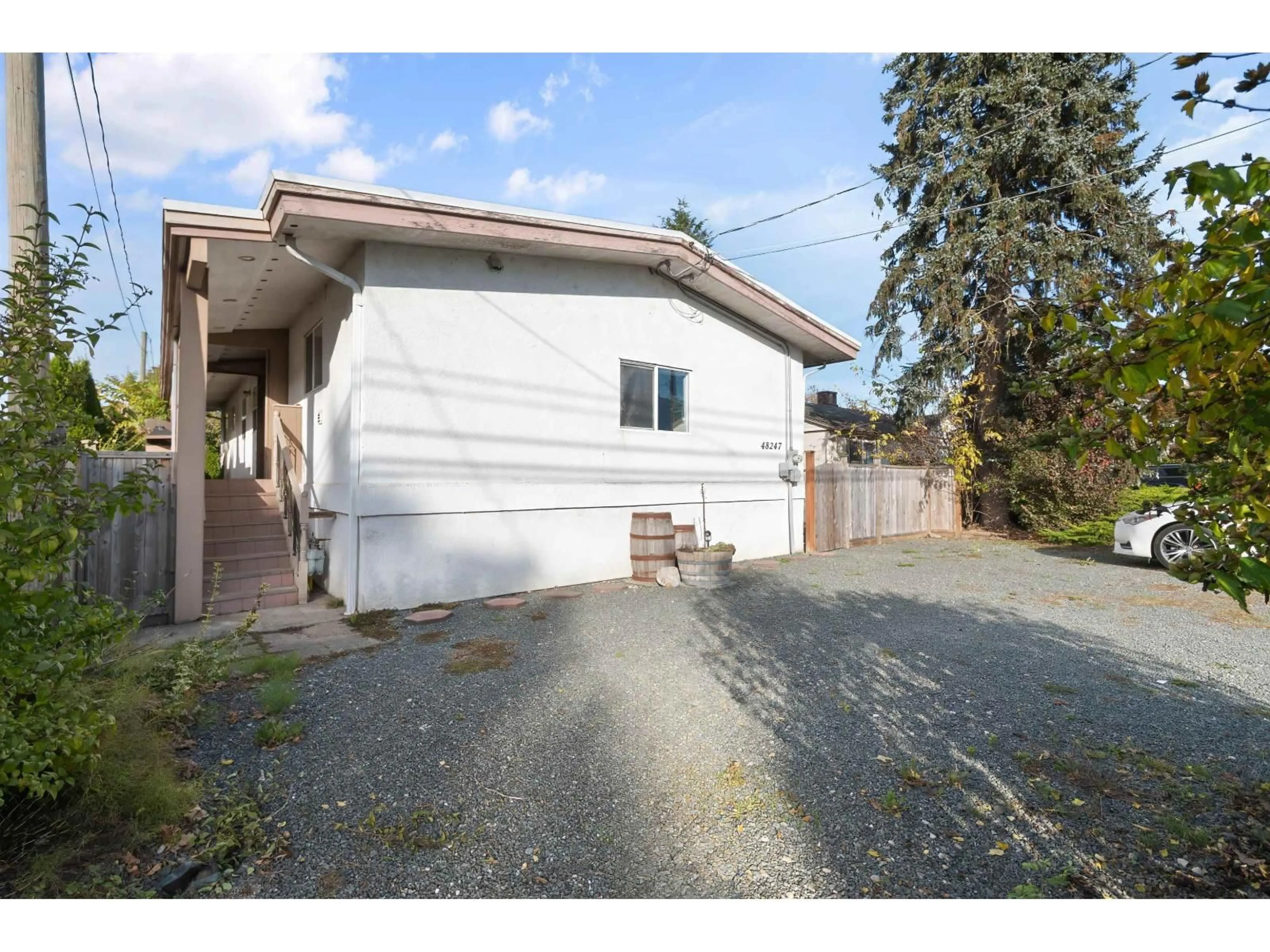Unknown for 48247 YALE ROAD, Chilliwack British Columbia V4Z0A8