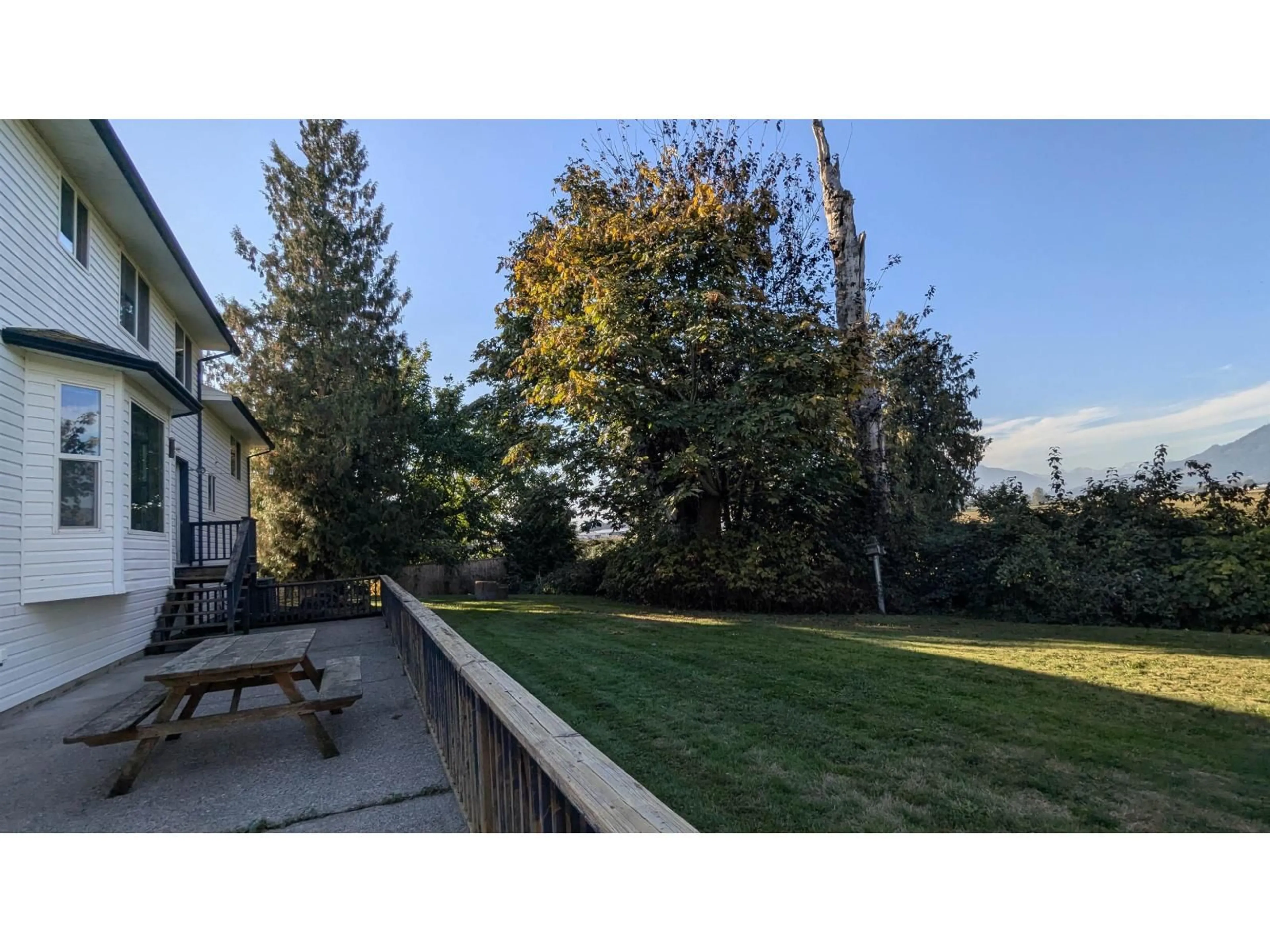 A pic from outside/outdoor area/front of a property/back of a property/a pic from drone, unknown for 49381 YALE ROAD, Chilliwack British Columbia V4Z0B2