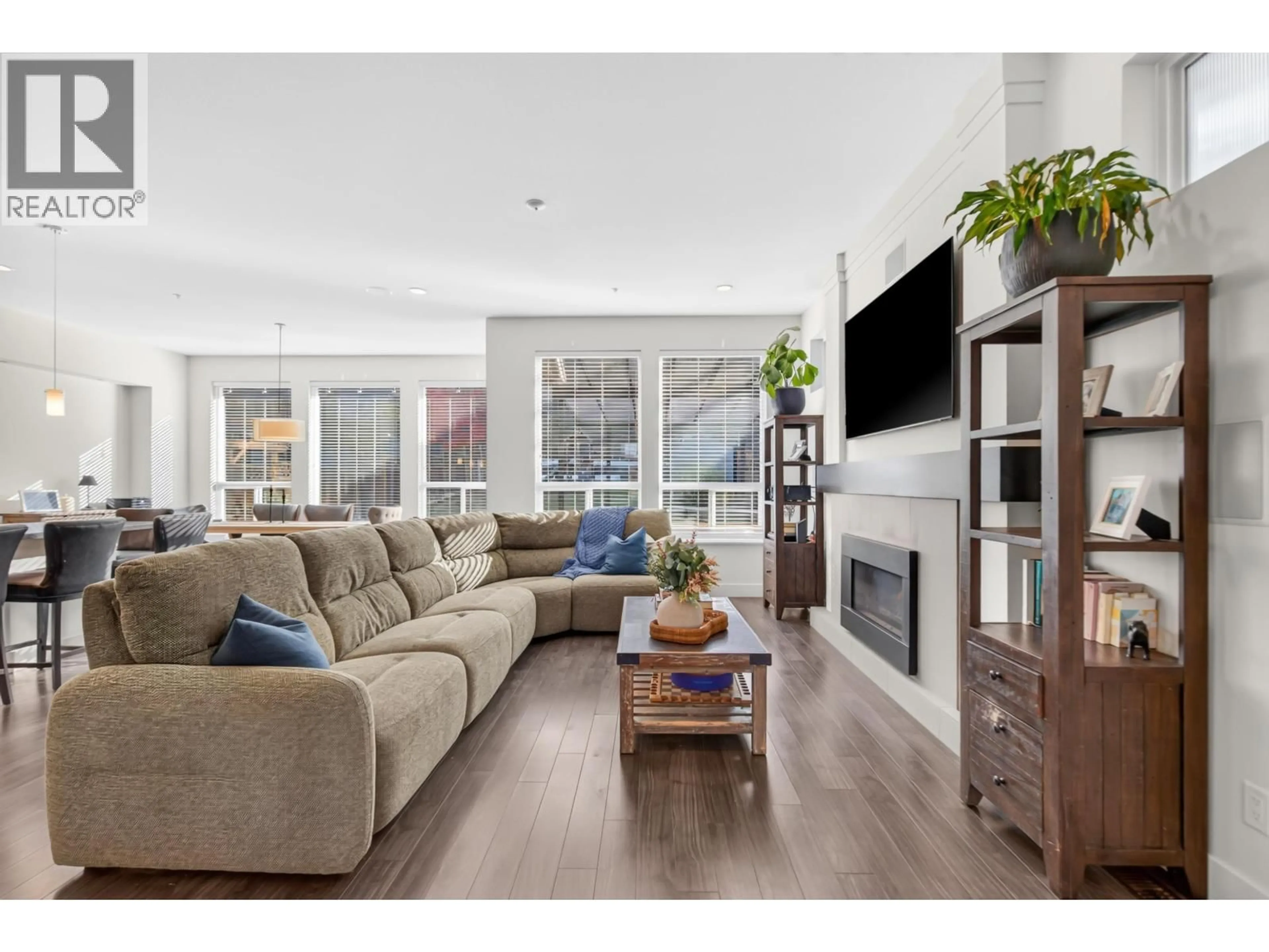Living room with furniture, wood/laminate floor for 10442 MCEACHERN STREET, Maple Ridge British Columbia V2W0H8