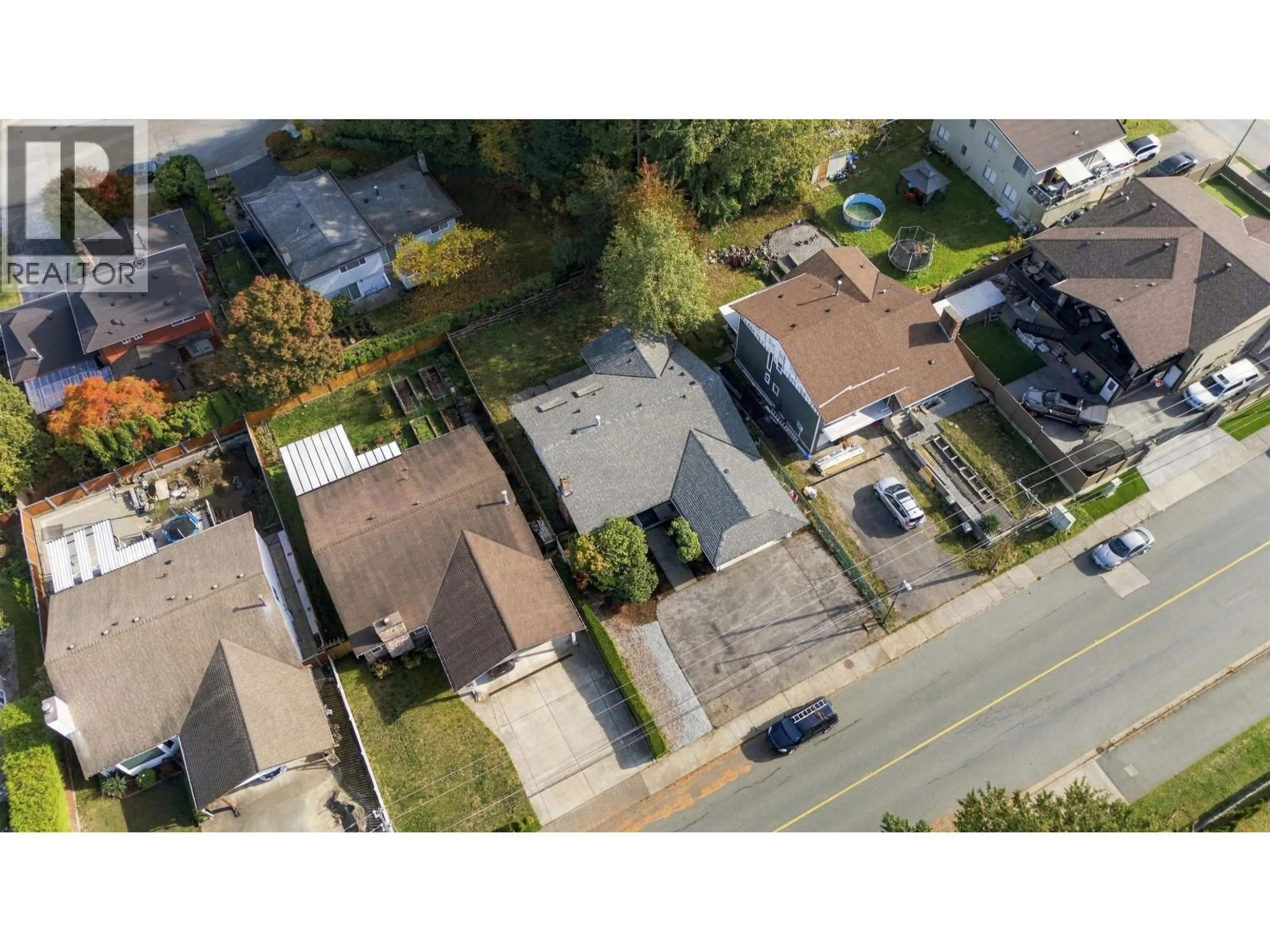 A pic from outside/outdoor area/front of a property/back of a property/a pic from drone, street for 657 POIRIER STREET, Coquitlam British Columbia V3J7M5
