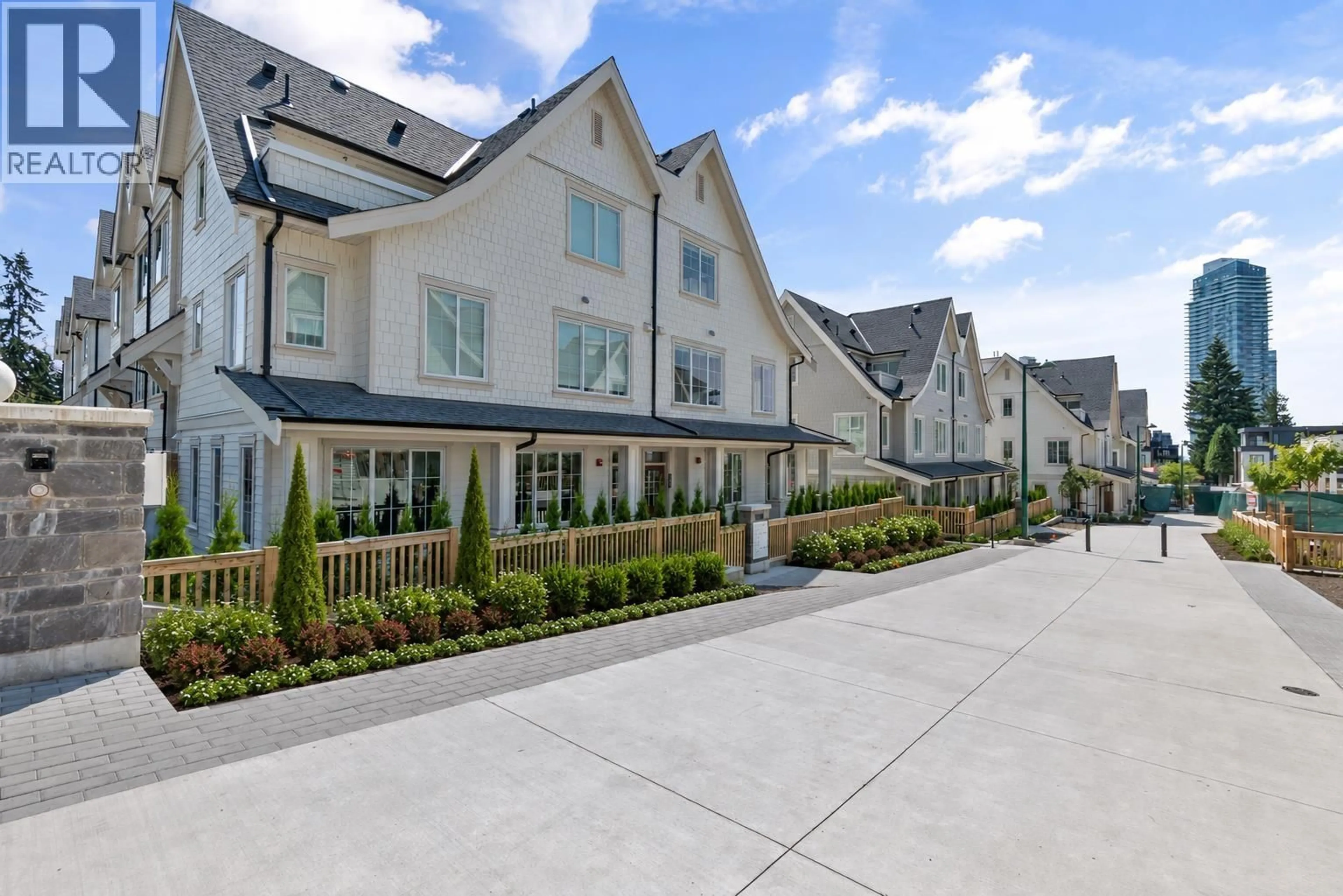 Patio, street for 125 - 720 ROBINSON STREET, Coquitlam British Columbia V3J0P9