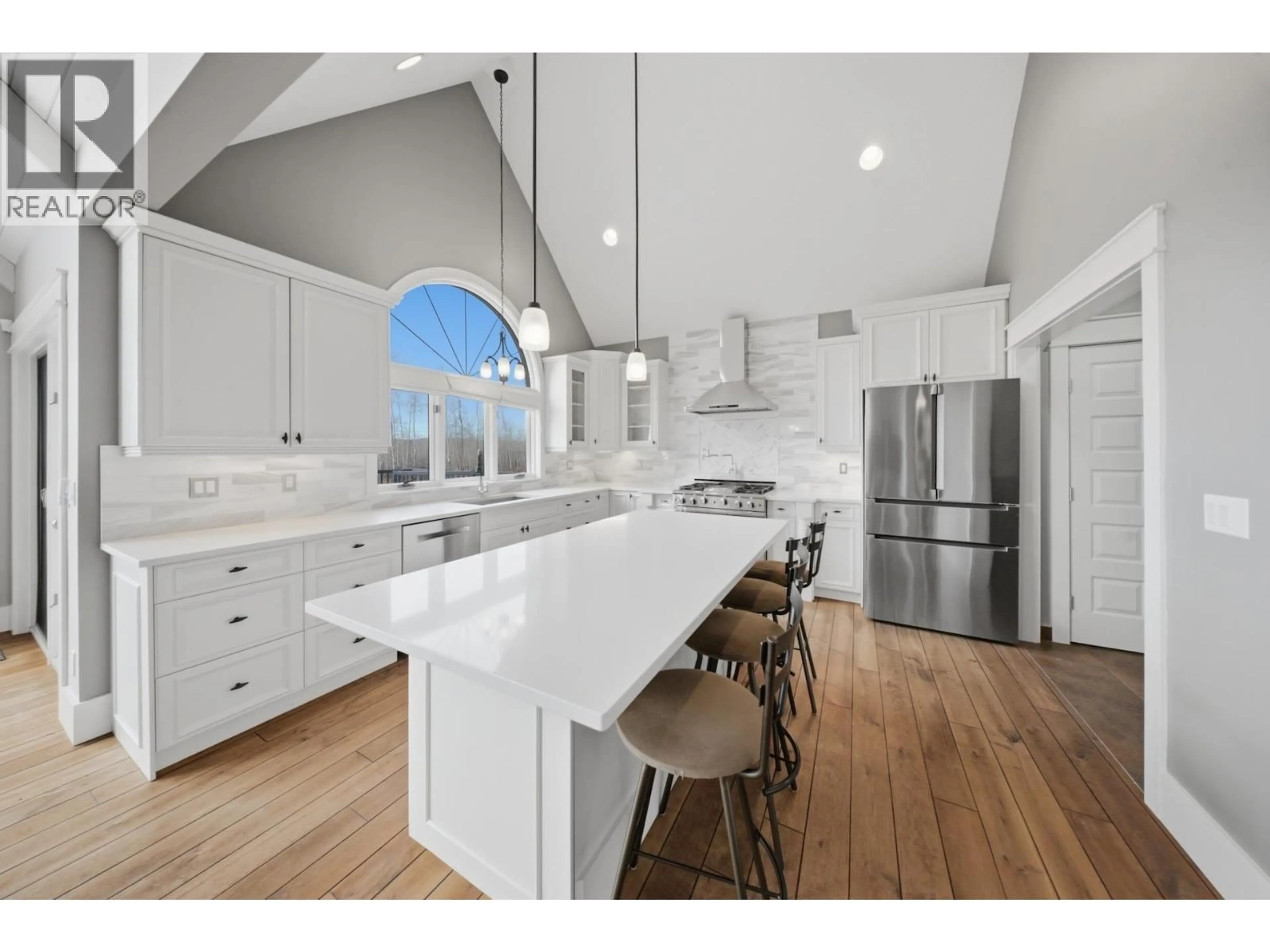 Open concept kitchen, unknown for 13109 SUNNYSIDE DRIVE, Charlie Lake British Columbia V0C1H0