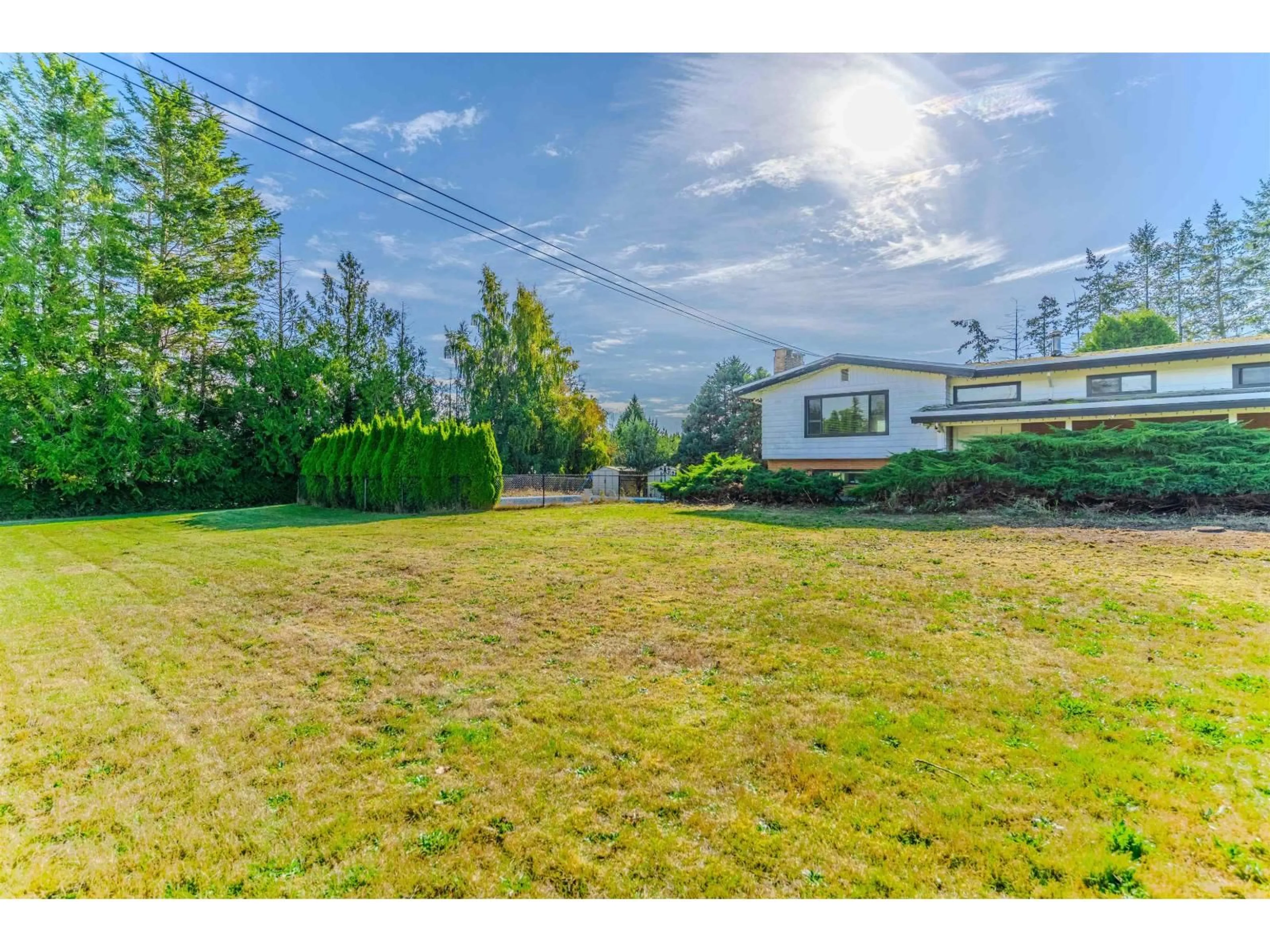 A pic from outside/outdoor area/front of a property/back of a property/a pic from drone, unknown for 28508 RANCH AVENUE, Abbotsford British Columbia V4X1C8