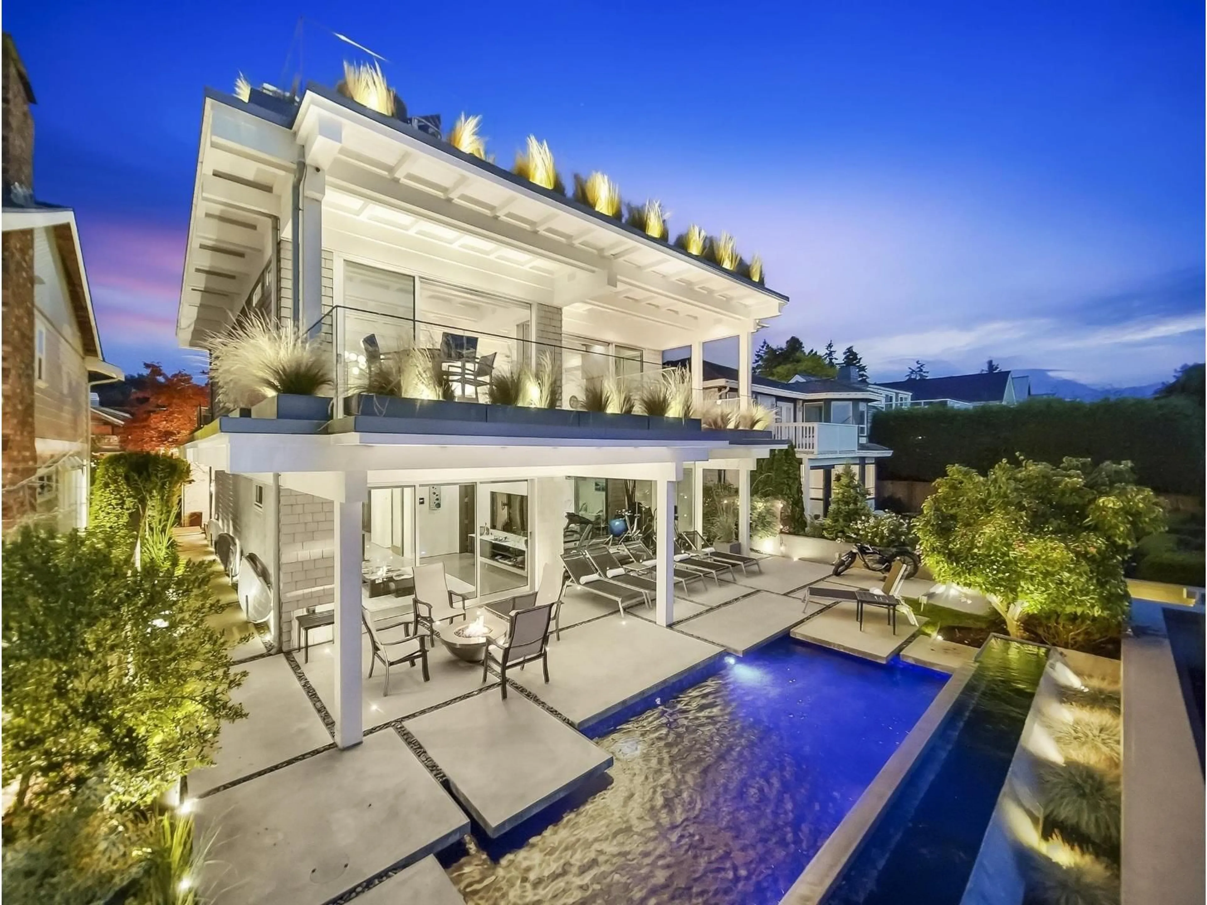 Unknown for 3106 O'HARA LANE, Surrey British Columbia V4A3E7