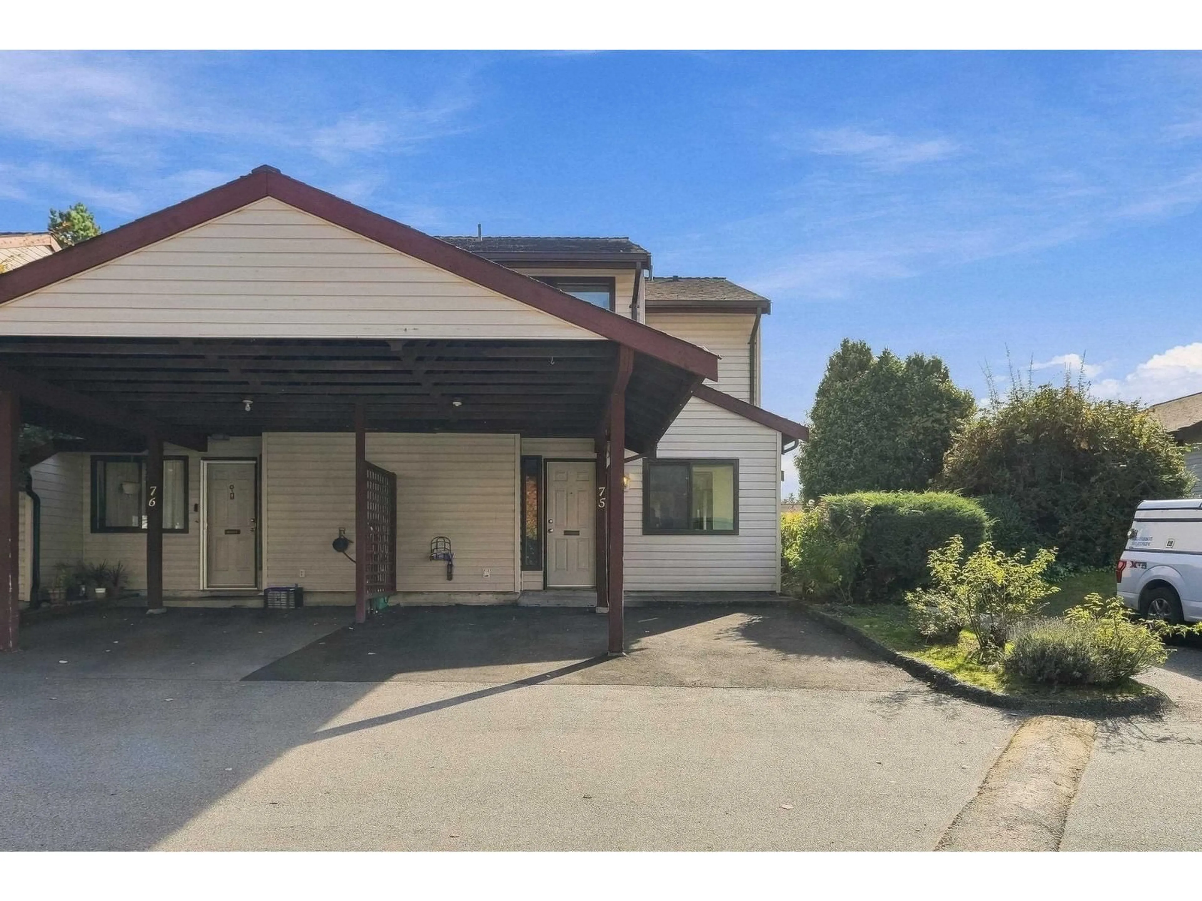 A pic from outside/outdoor area/front of a property/back of a property/a pic from drone, street for 75 - 13880 74 AVENUE, Surrey British Columbia V3W7E6