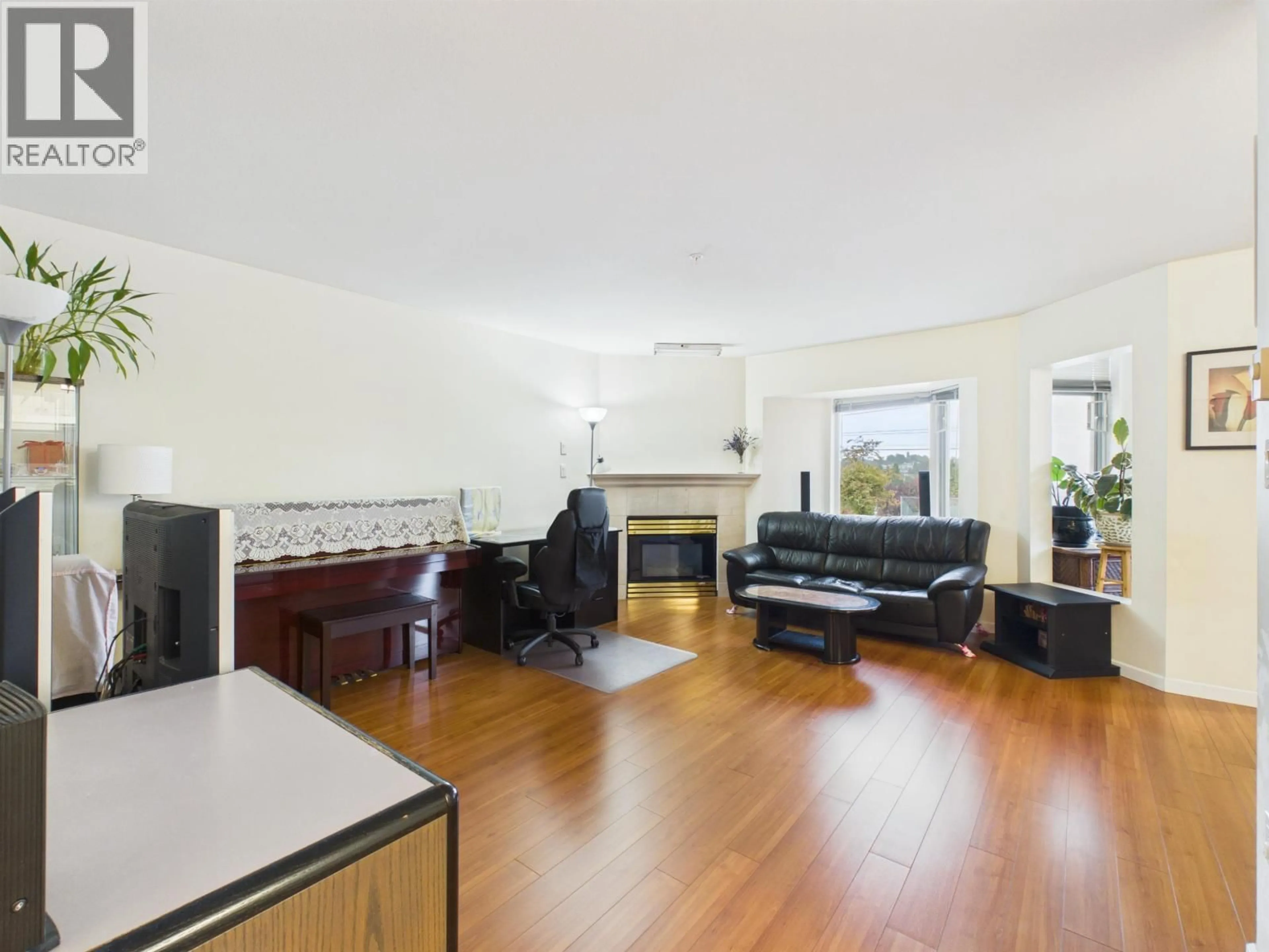 A pic of a room for 208 - 2677 BROADWAY STREET, Vancouver British Columbia V5M1Y6