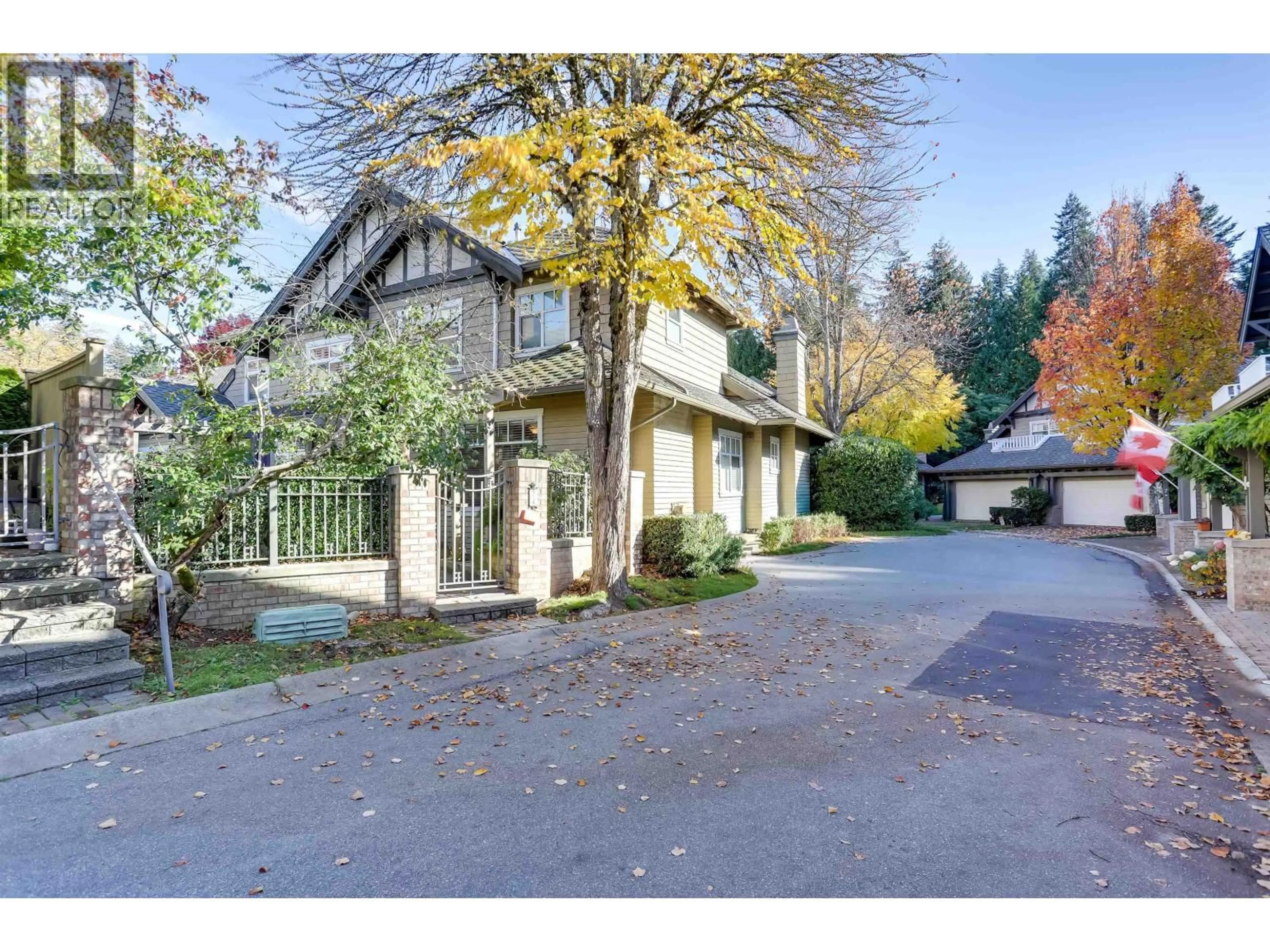 A pic from outside/outdoor area/front of a property/back of a property/a pic from drone, street for 24 - 5650 HAMPTON PLACE, Vancouver British Columbia V6T2G5
