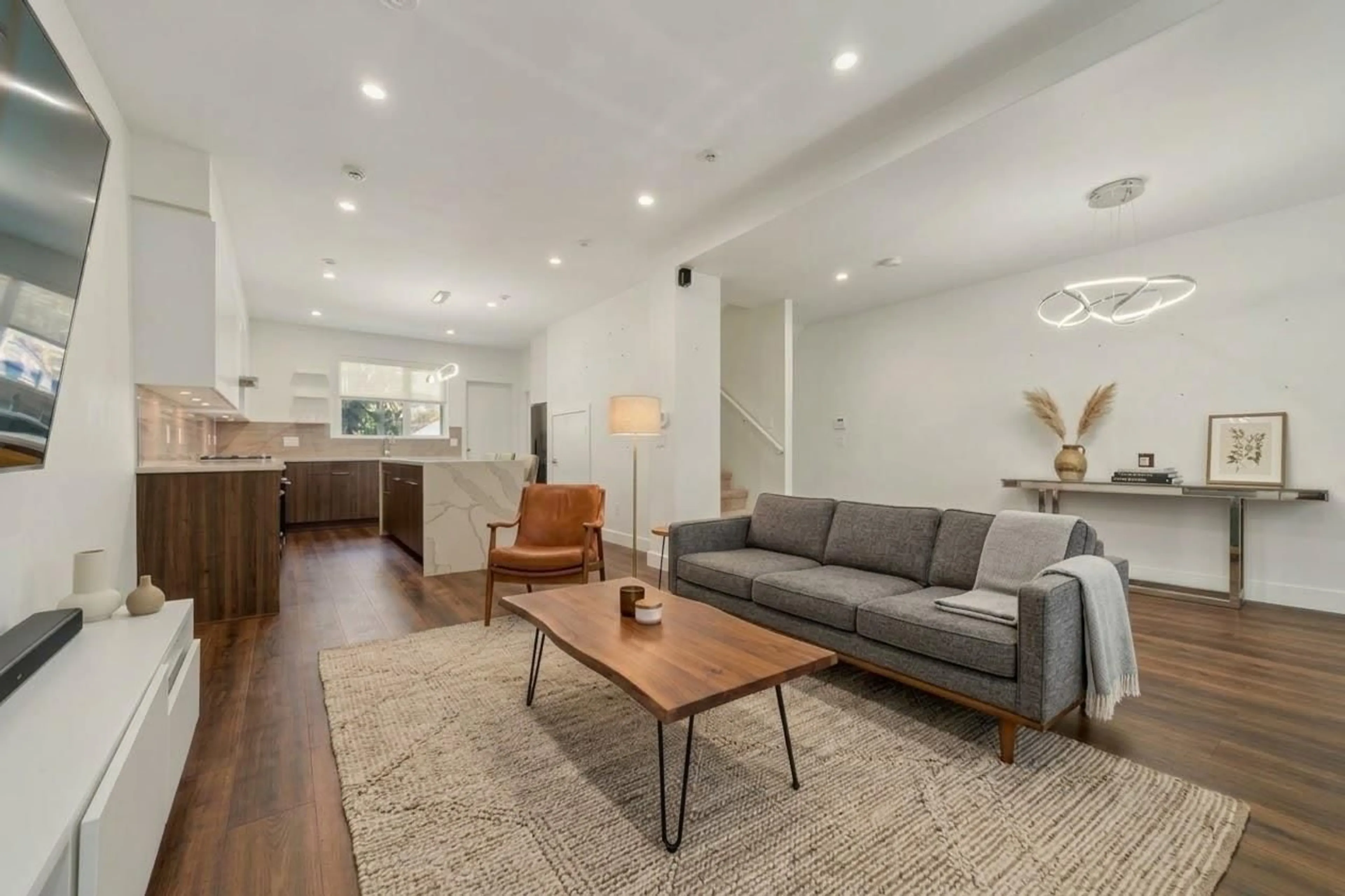 Living room with furniture, unknown for 37 - 5858 132 STREET, Surrey British Columbia V3X1N1
