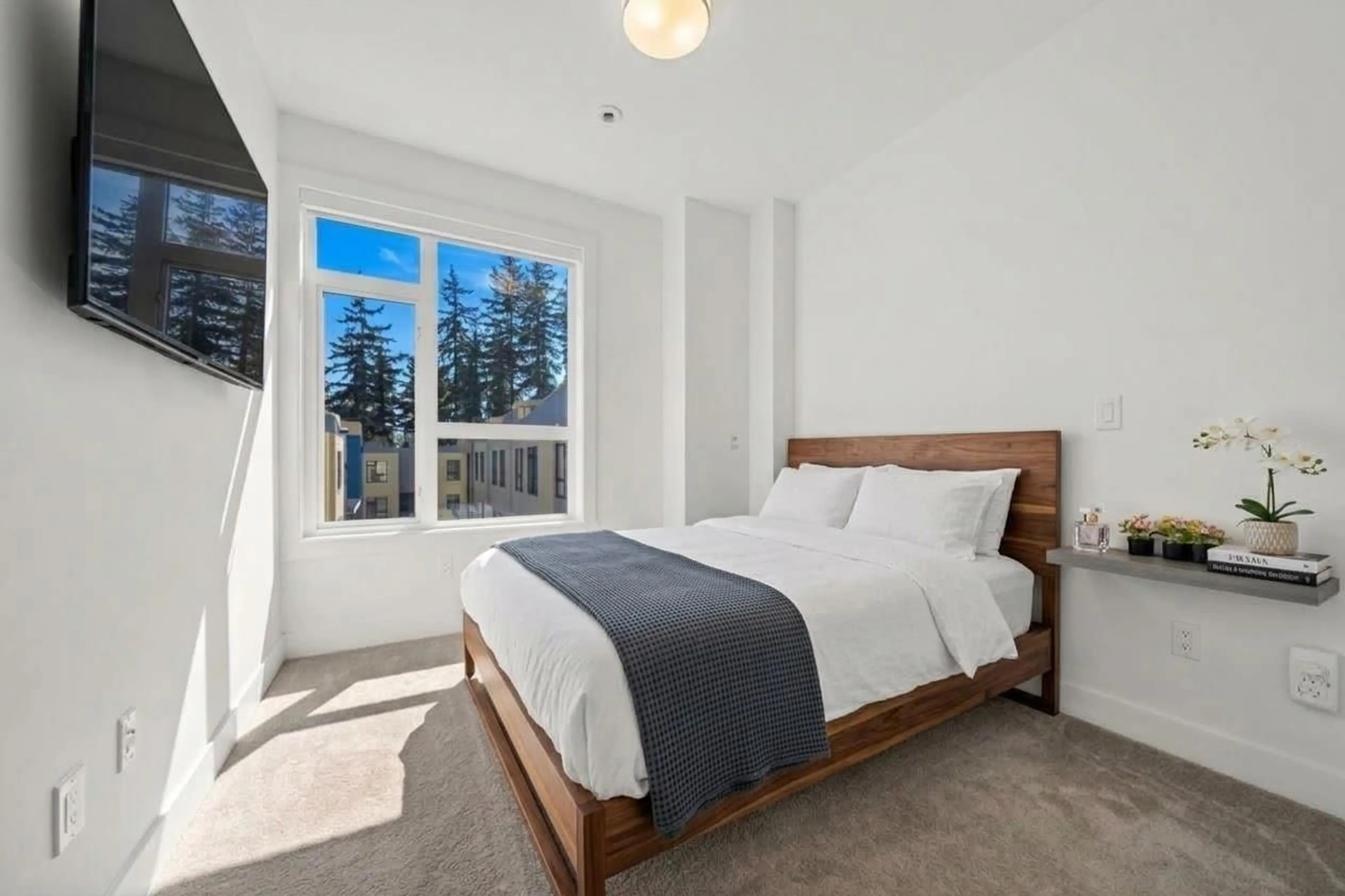 Bedroom with bed, unknown for 37 - 5858 132 STREET, Surrey British Columbia V3X1N1