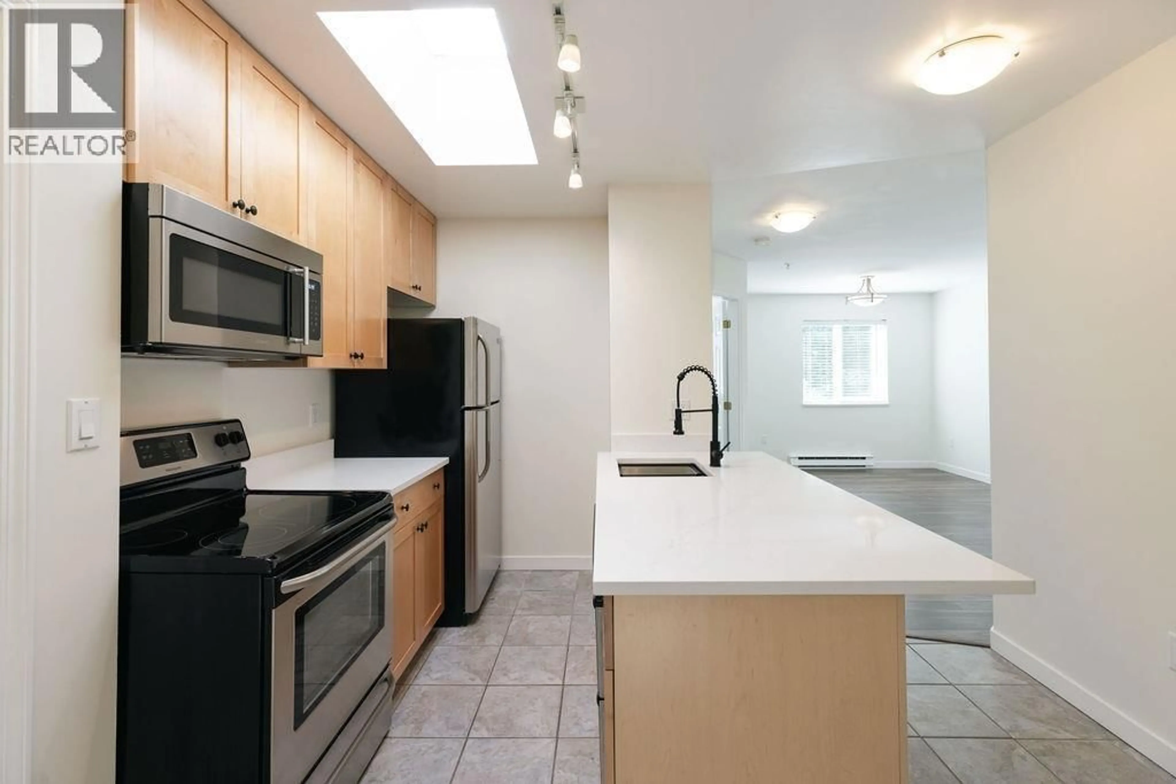 Standard kitchen, ceramic/tile floor for B307 - 40120 WILLOW CRESCENT, Squamish British Columbia V8B0L7