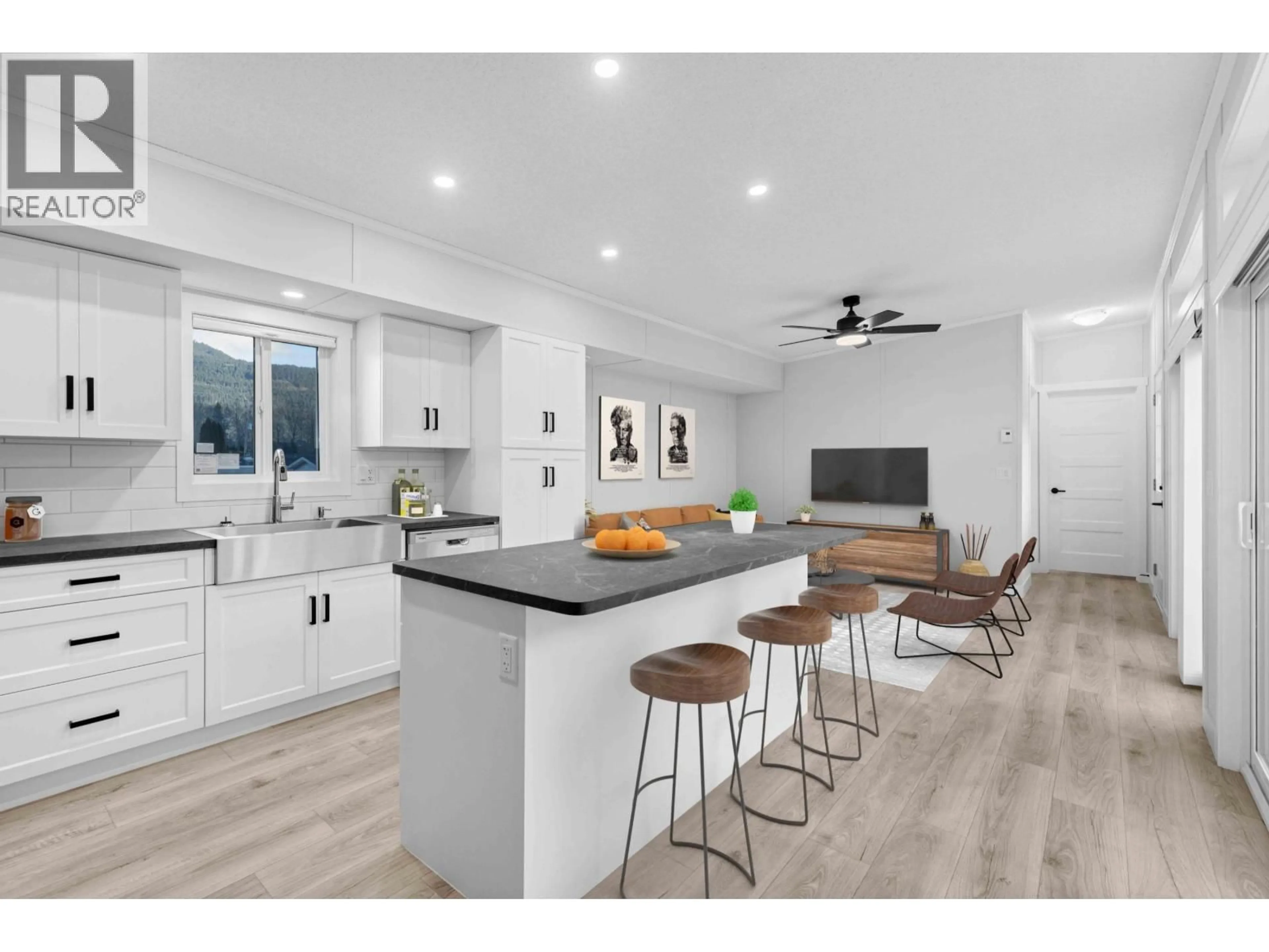 Open concept kitchen, unknown for 49 - 7370 HIGHWAY 99, Pemberton British Columbia V0N2L1