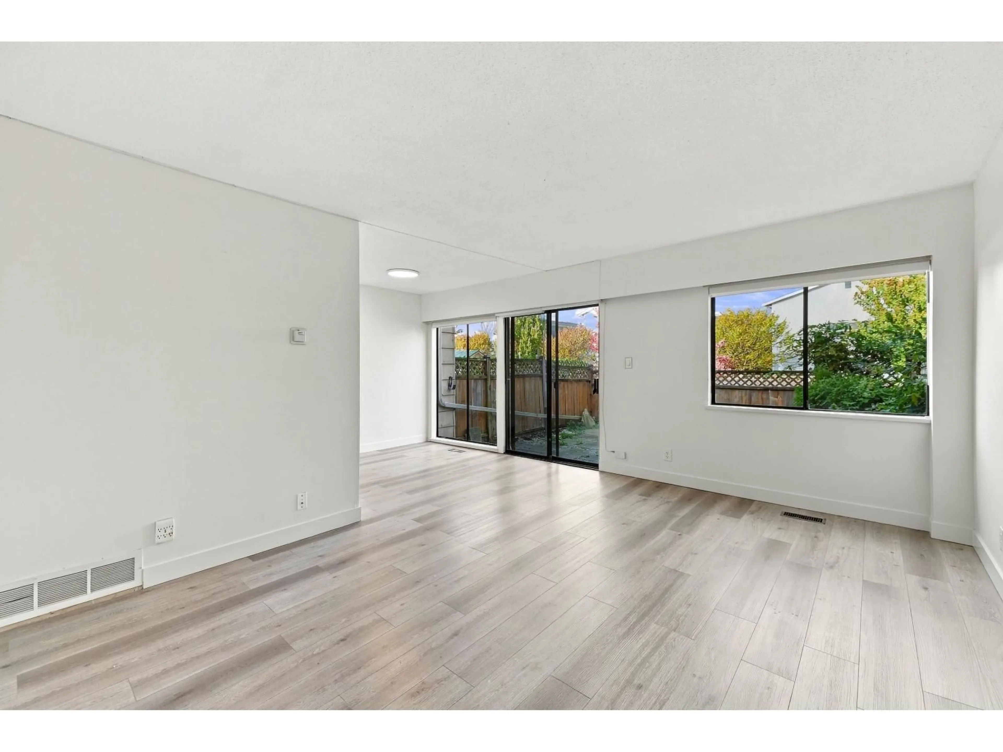 A pic of a room for 36 - 10565 153 STREET, Surrey British Columbia V3R4H9