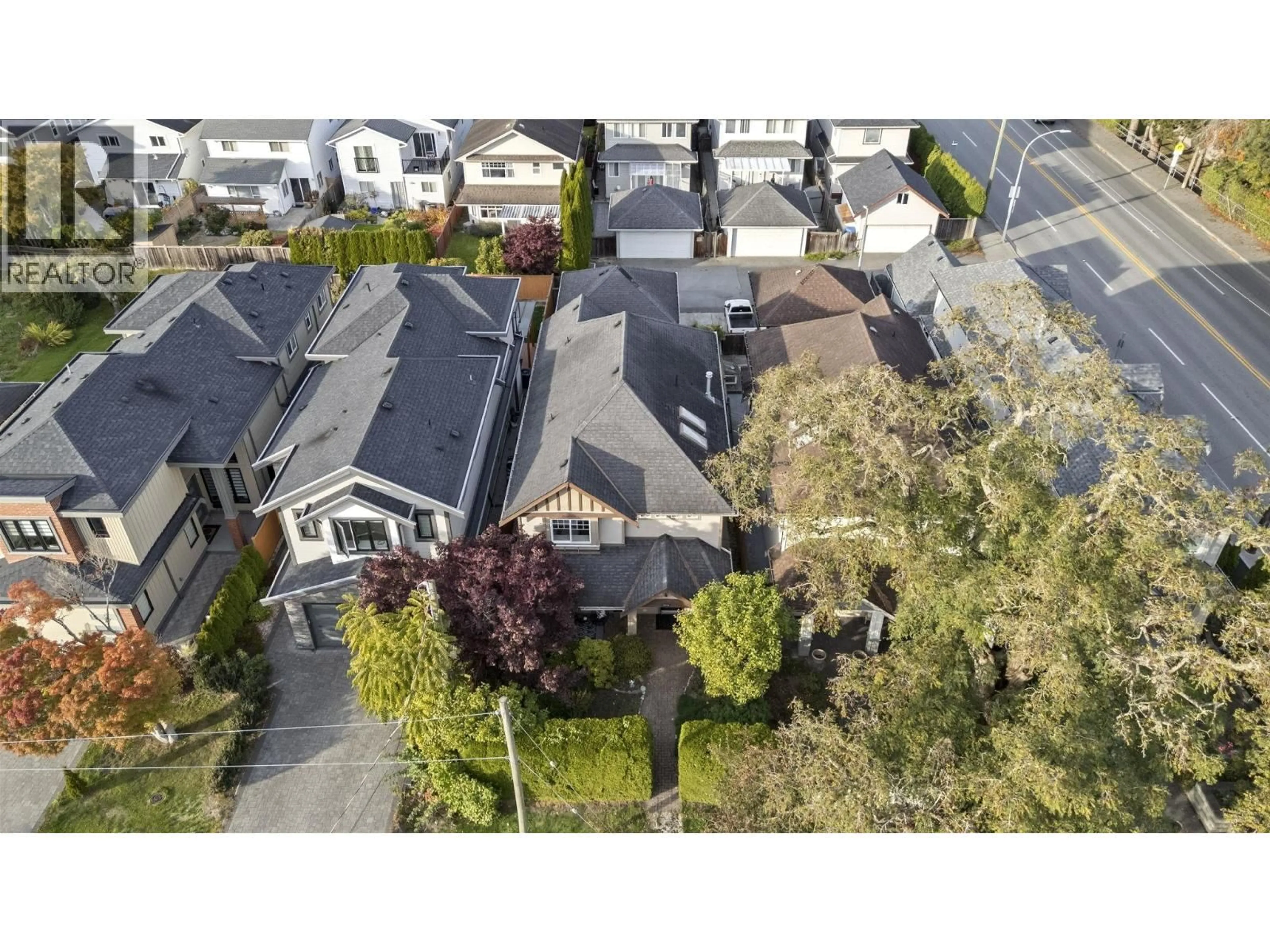A pic from outside/outdoor area/front of a property/back of a property/a pic from drone, street for 3933 GARRY STREET, Richmond British Columbia V7E2T7