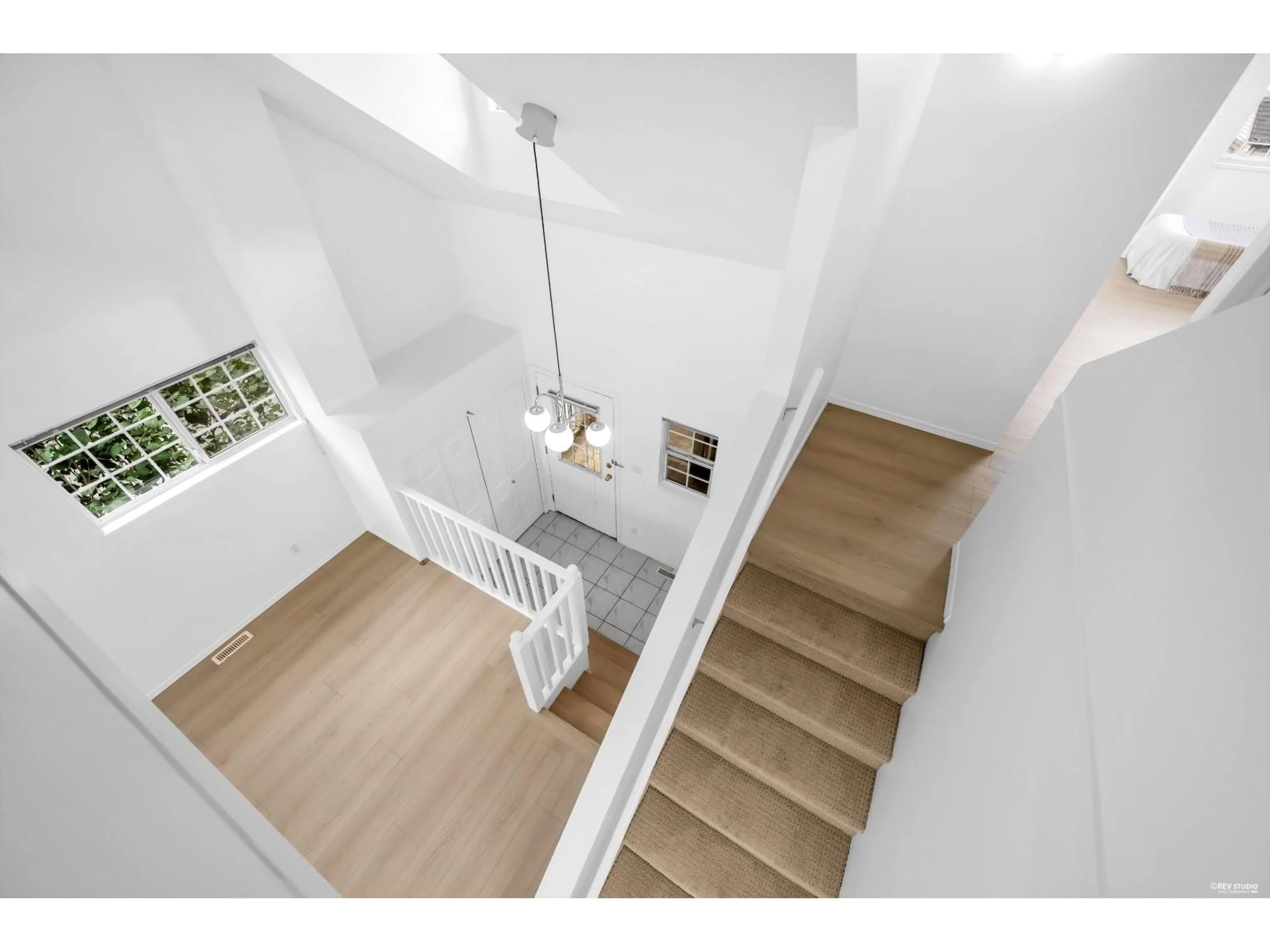 Stairs for 36 - 16318 82 AVENUE, Surrey British Columbia V4N0N9
