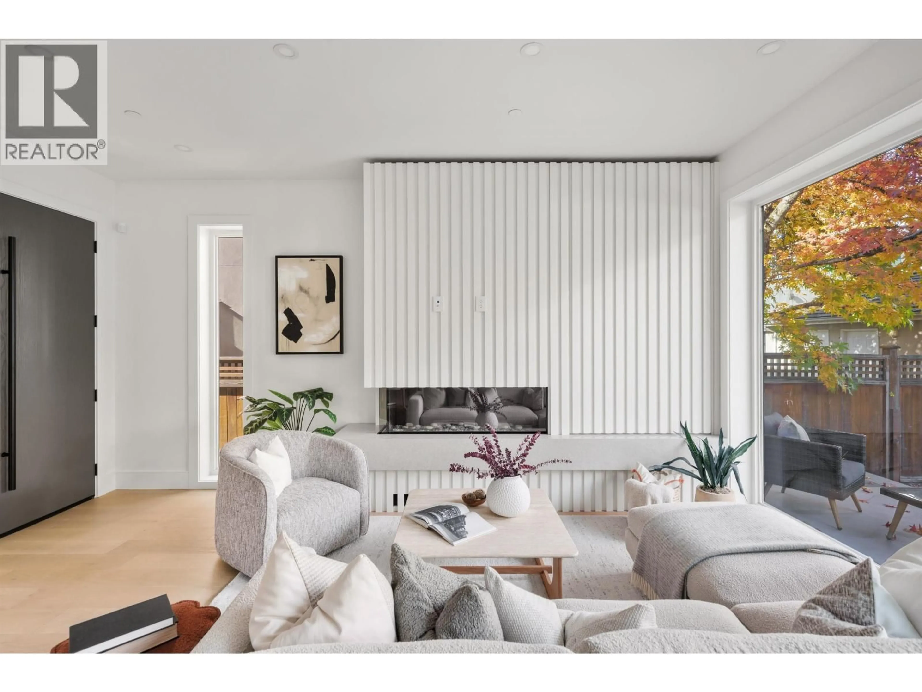Living room with furniture, unknown for 2 - 3657 11TH AVENUE, Vancouver British Columbia V6R2K4