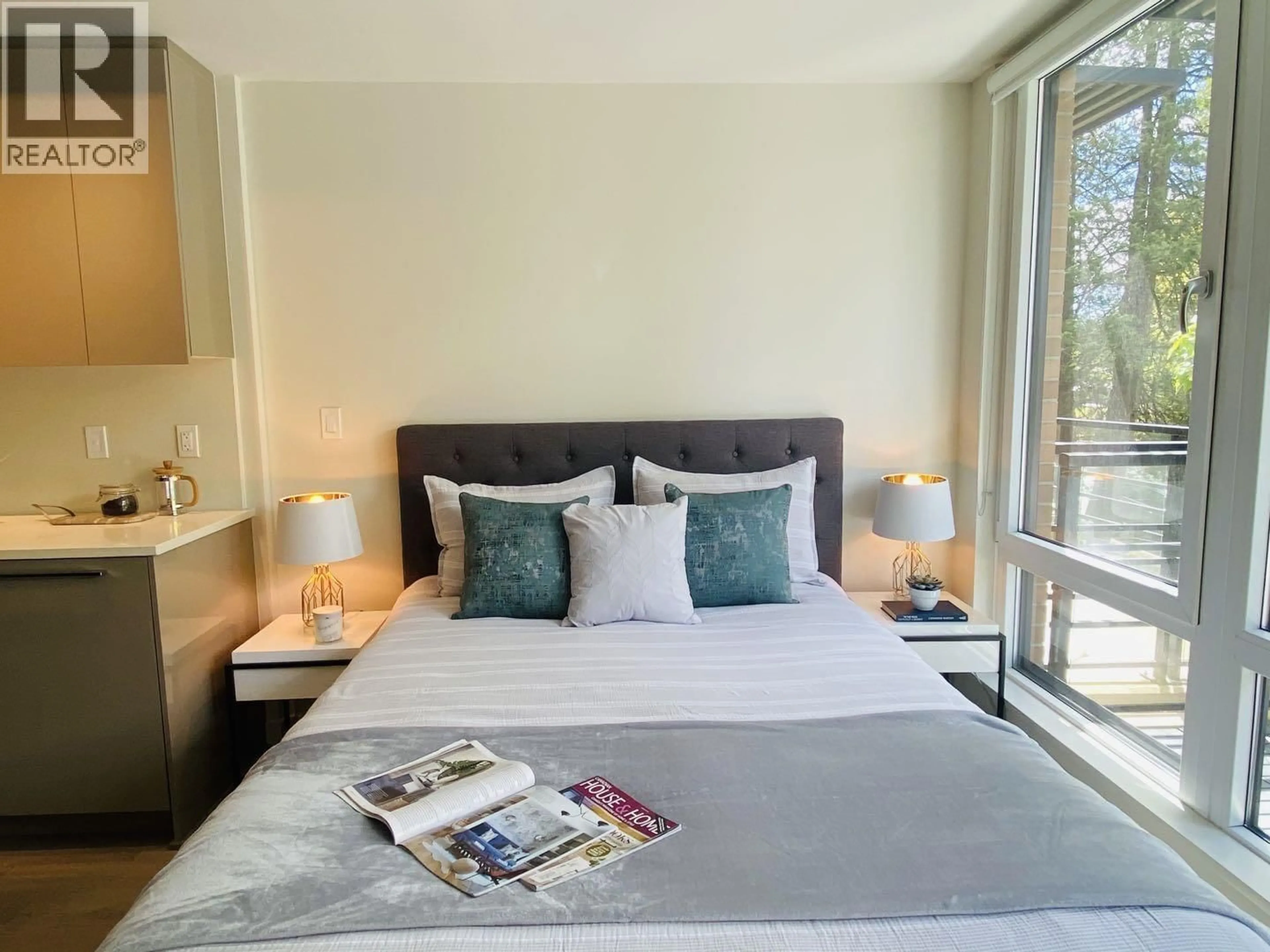 Bedroom with bed, unknown for 204 - 4408 CAMBIE STREET, Vancouver British Columbia V5Y0M2