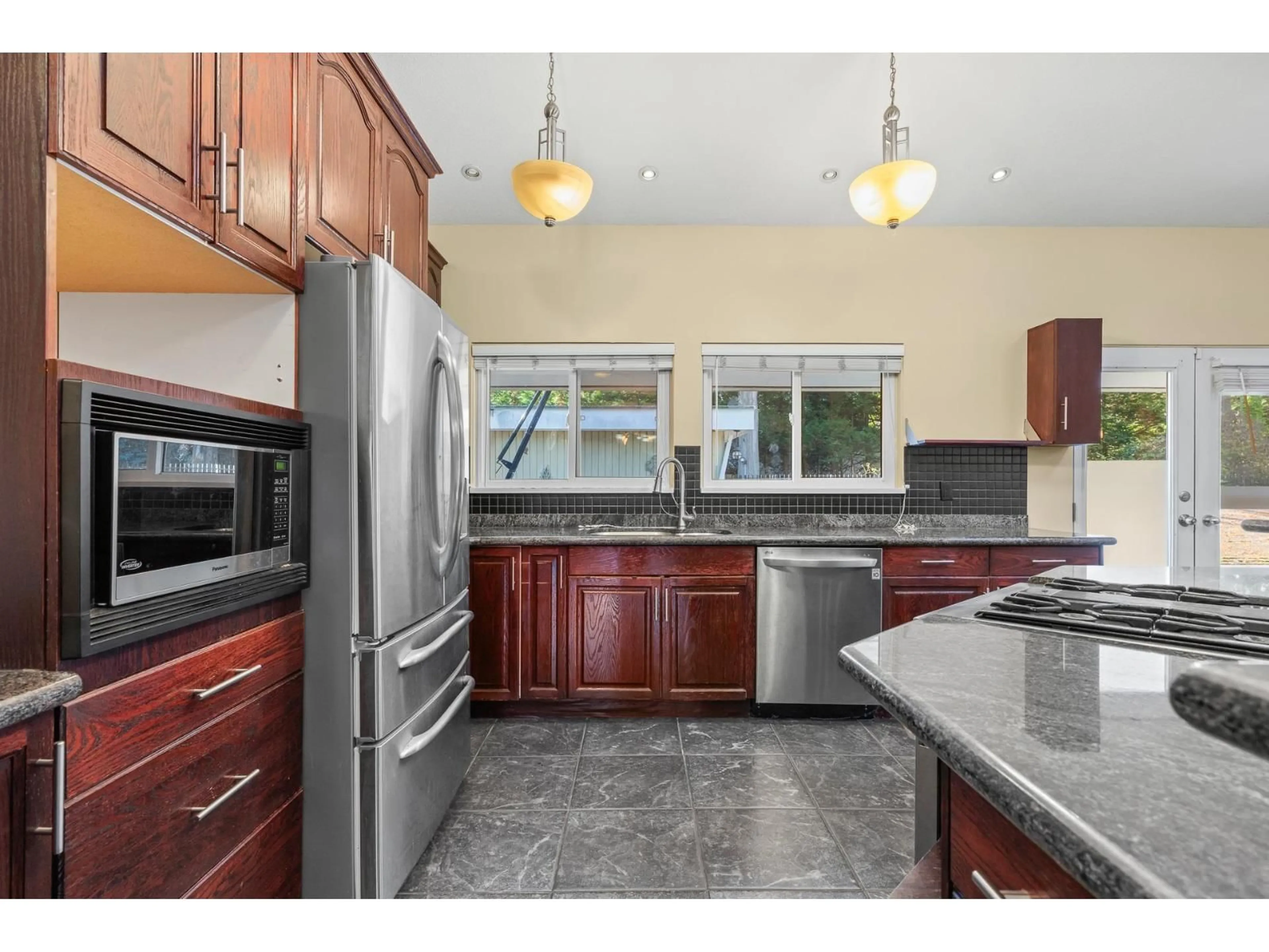 Unknown for 13284 CRESCENT ROAD, Surrey British Columbia V4P1K4