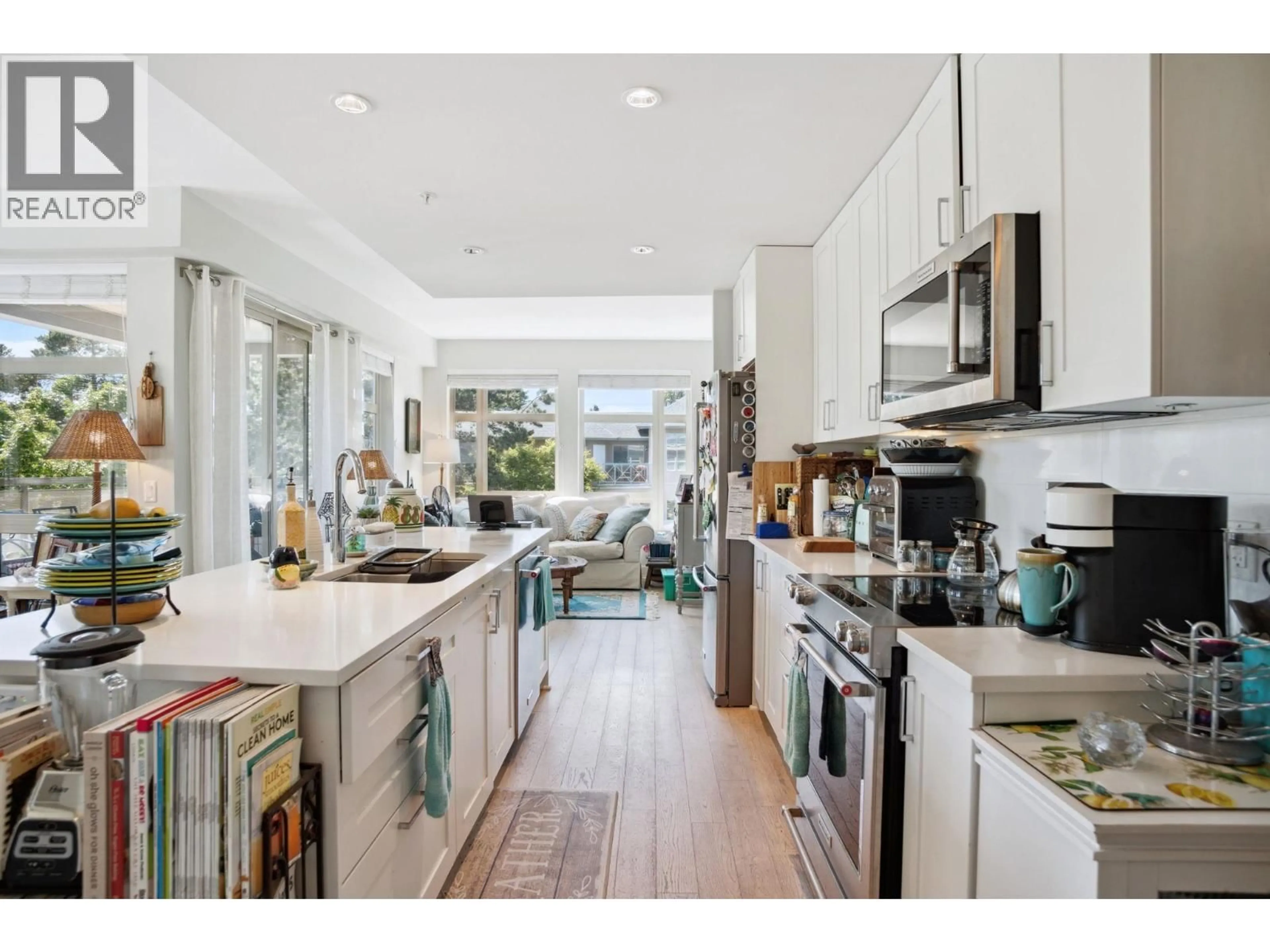 Open concept kitchen, unknown for 313 - 1166 54A STREET, Delta British Columbia V4M4B5