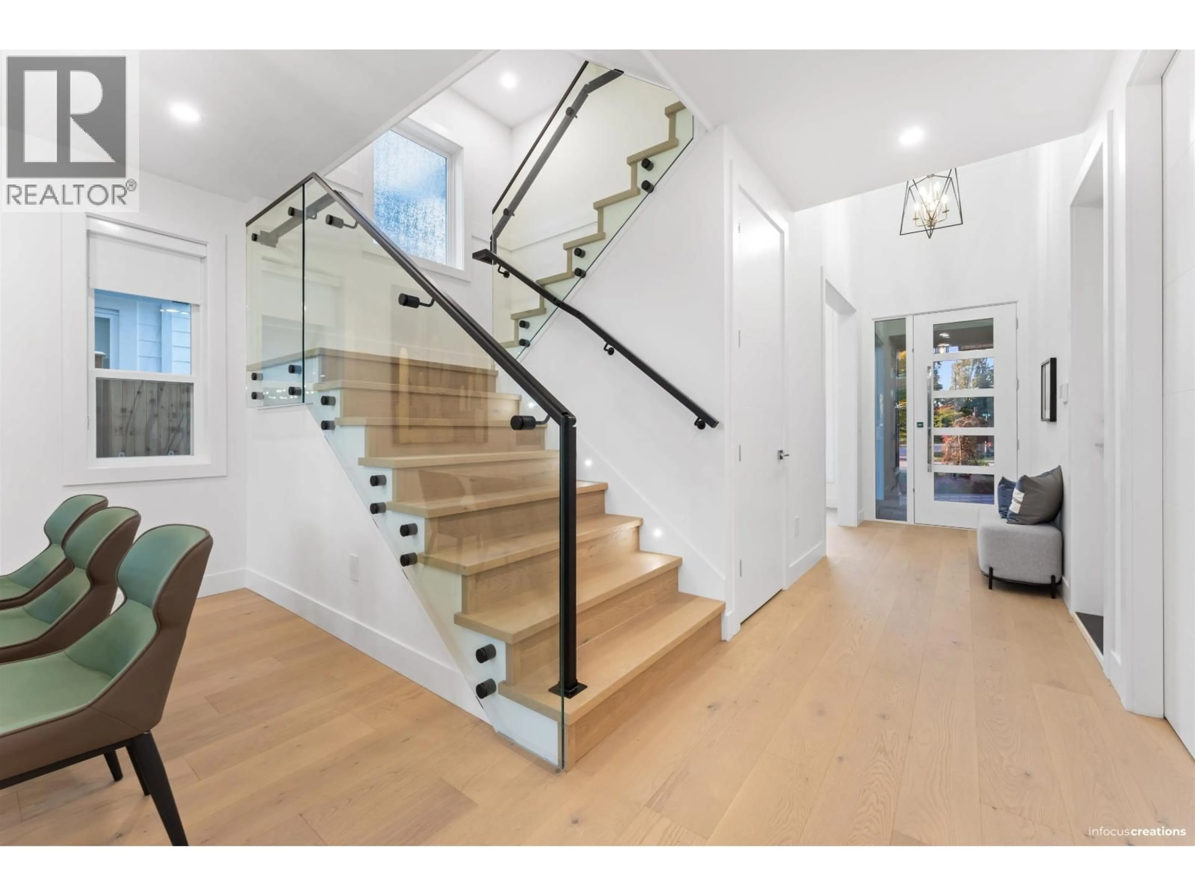 Stairs for 5754 16A AVENUE, Delta British Columbia V4L1H9