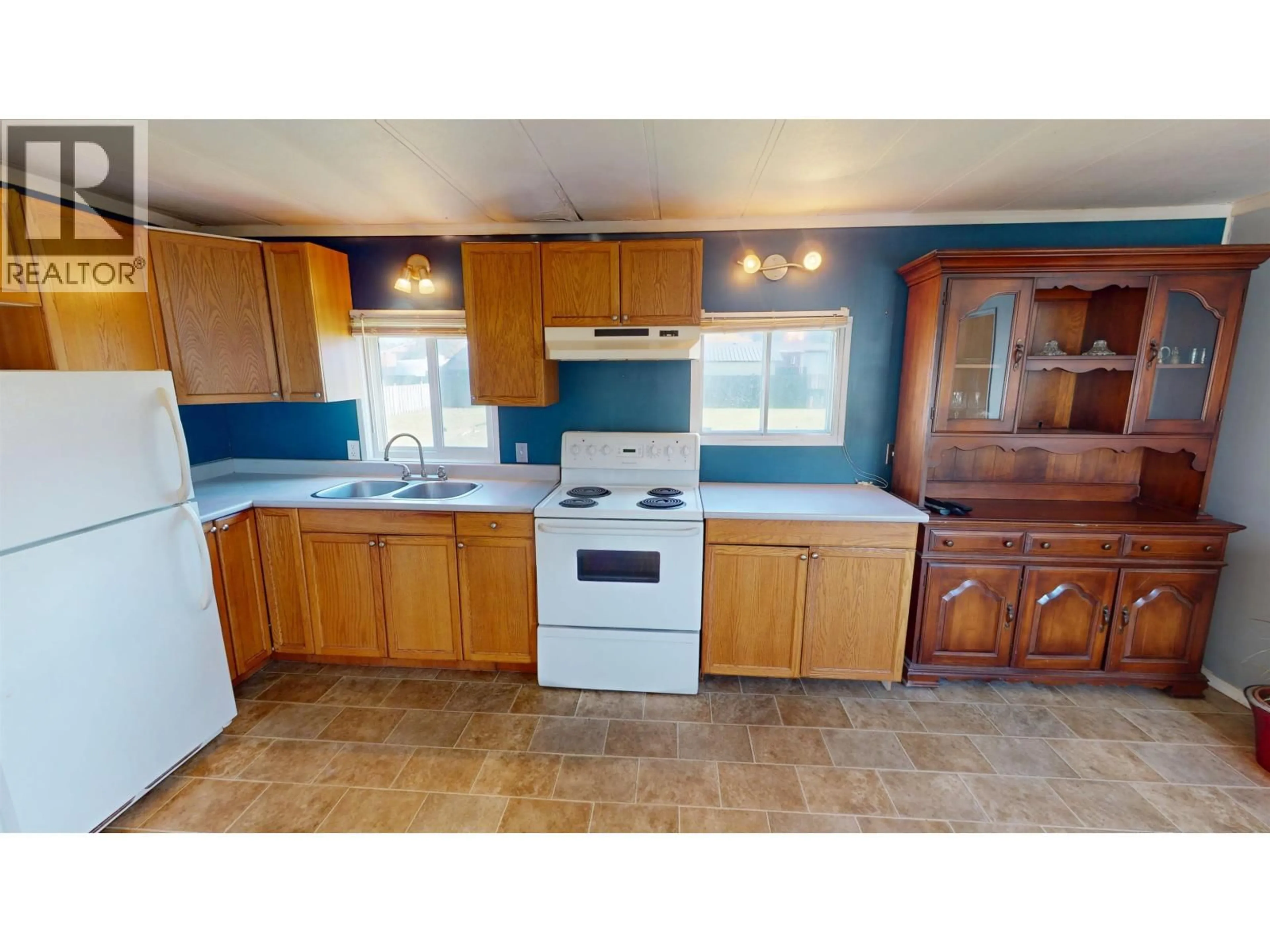 Standard kitchen, unknown for 23 - 950 ANDERSON DRIVE, Quesnel British Columbia V2J1G5