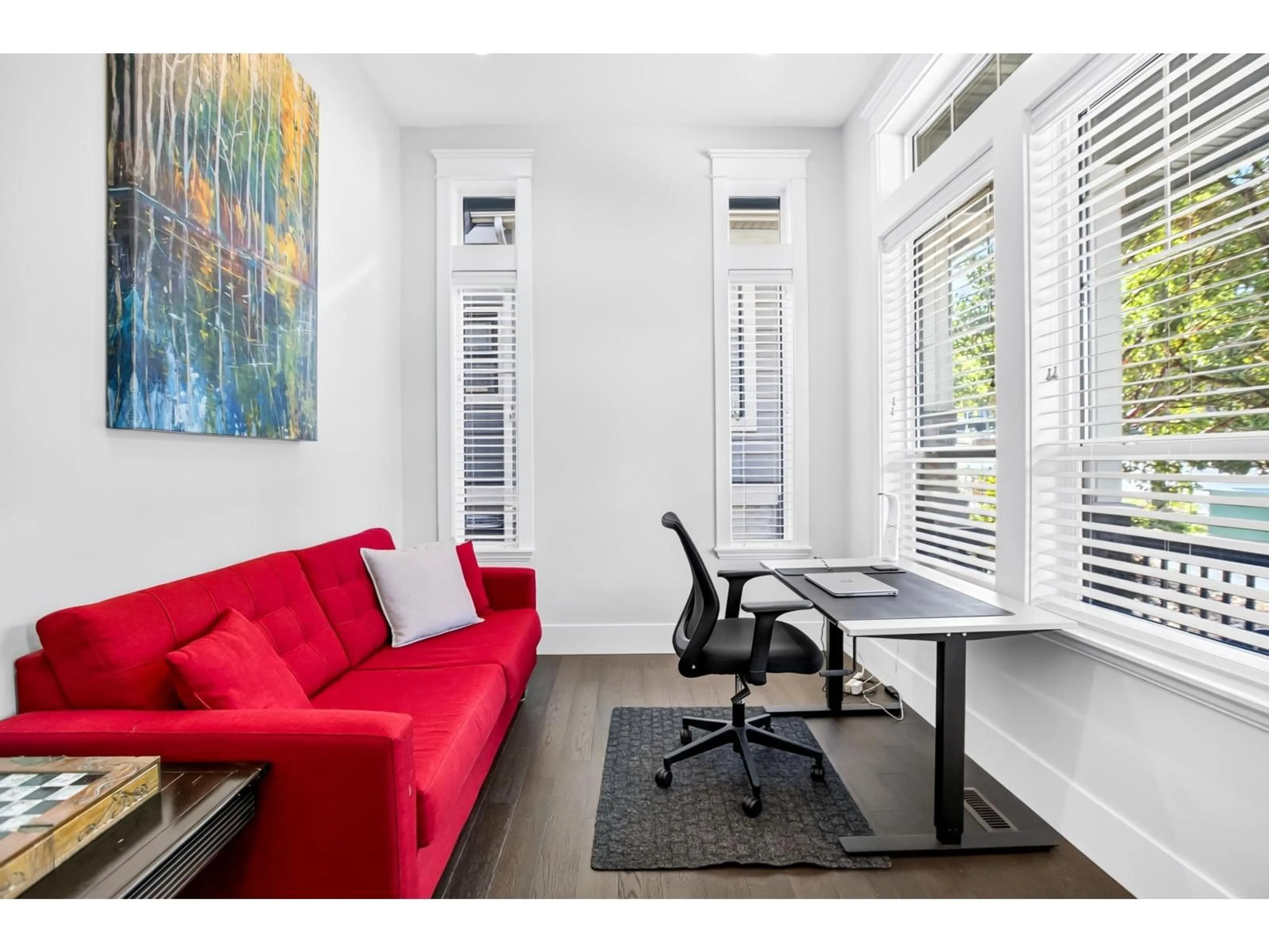 Living room with furniture, wood/laminate floor for 2784 164 STREET, Surrey British Columbia V3Z0P3