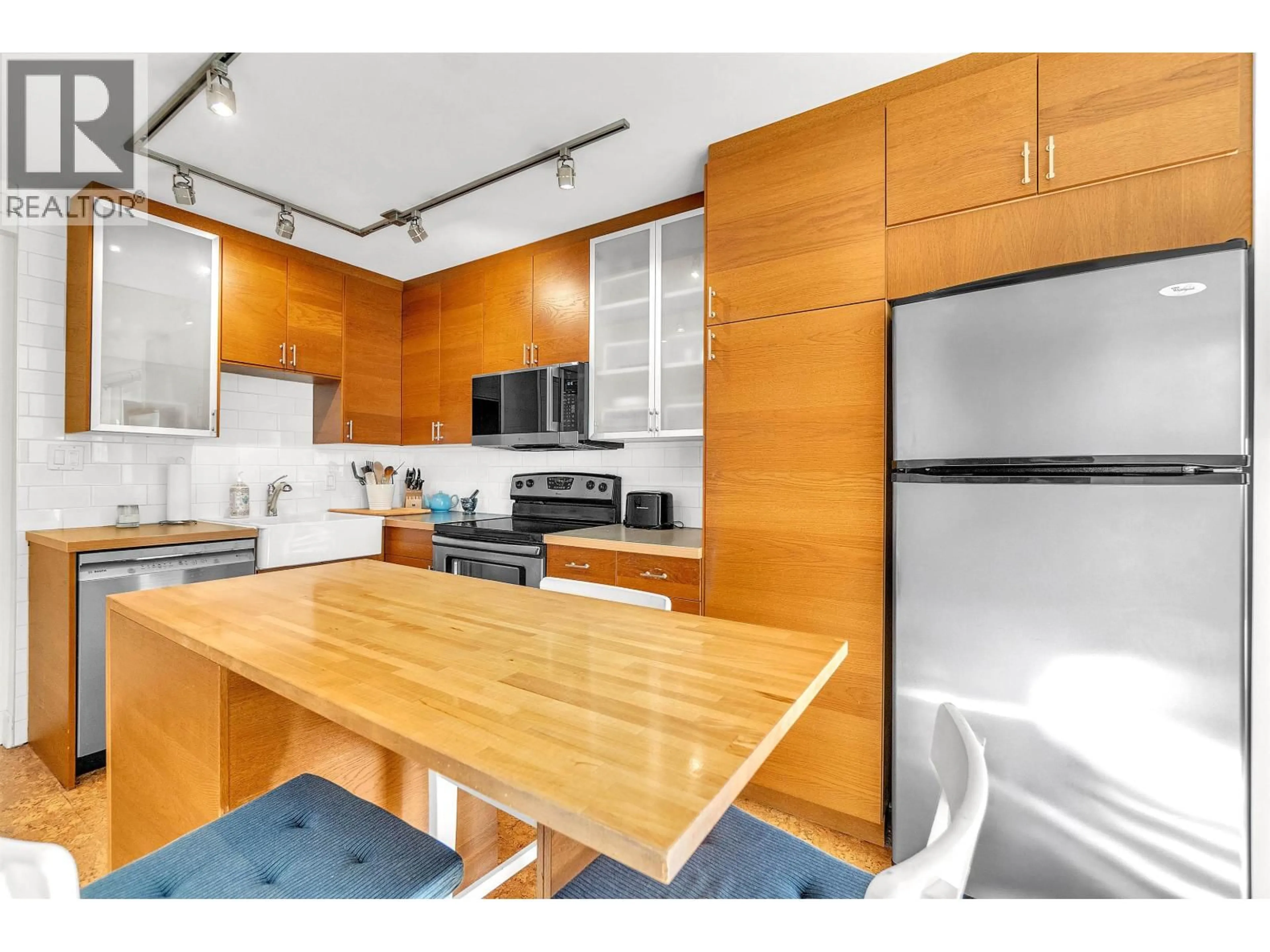 Unknown for 1010 - 2016 FULLERTON AVENUE, North Vancouver British Columbia V7P3E6