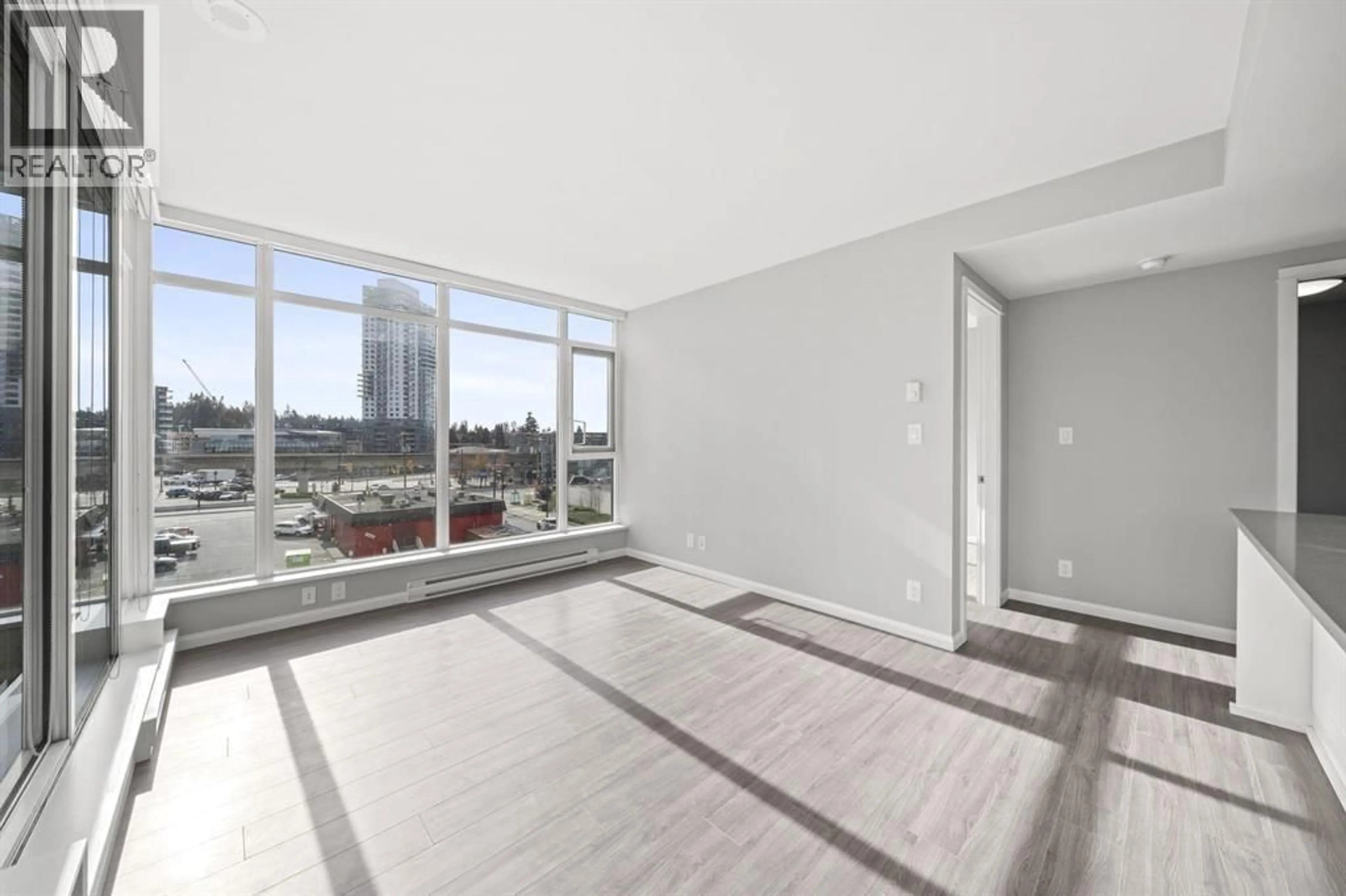 A pic of a room for 507 - 520 COMO LAKE AVENUE, Coquitlam British Columbia V3J0E8