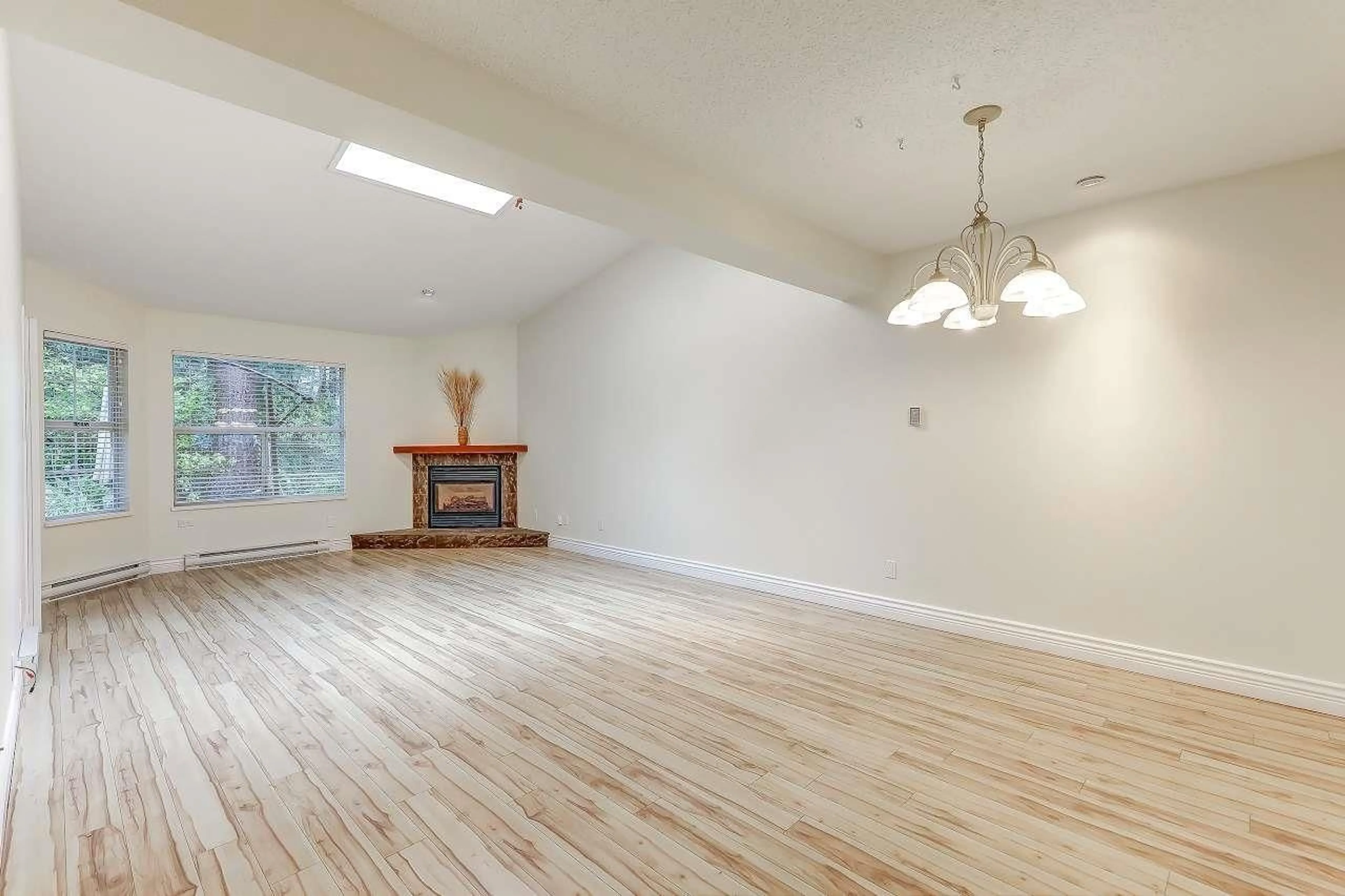 A pic of a room for 57 - 6537 138 STREET, Surrey British Columbia V3W0C6